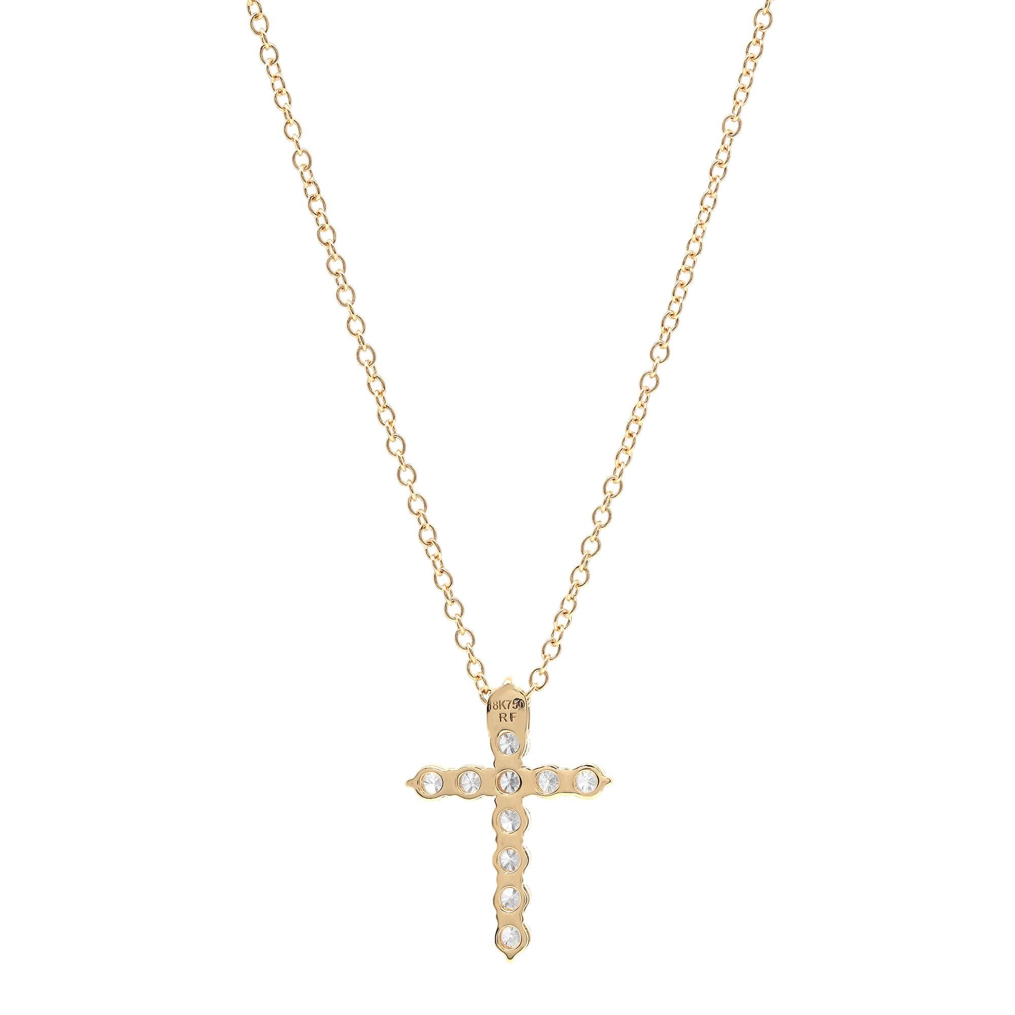 Modern 1.00cttw Rachel Koen Round Cut Diamond Cross Pendant Necklace 18K Yellow Gold For Sale