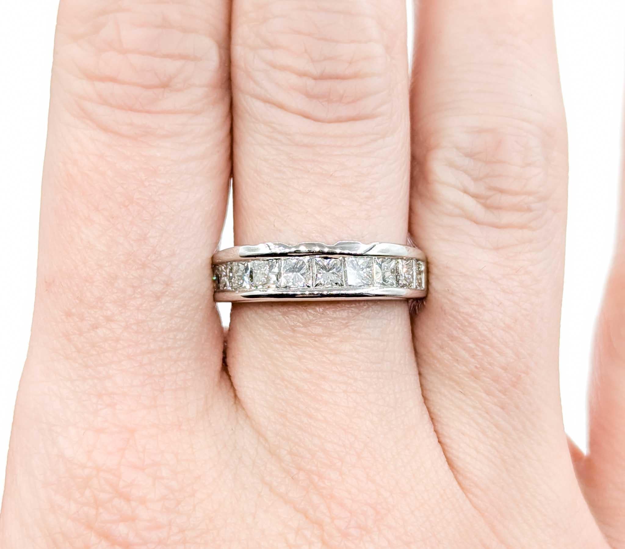 1.00ctw Channel Set Princess Diamond Bridal Ring in White Gold In Excellent Condition For Sale In Bloomington, MN