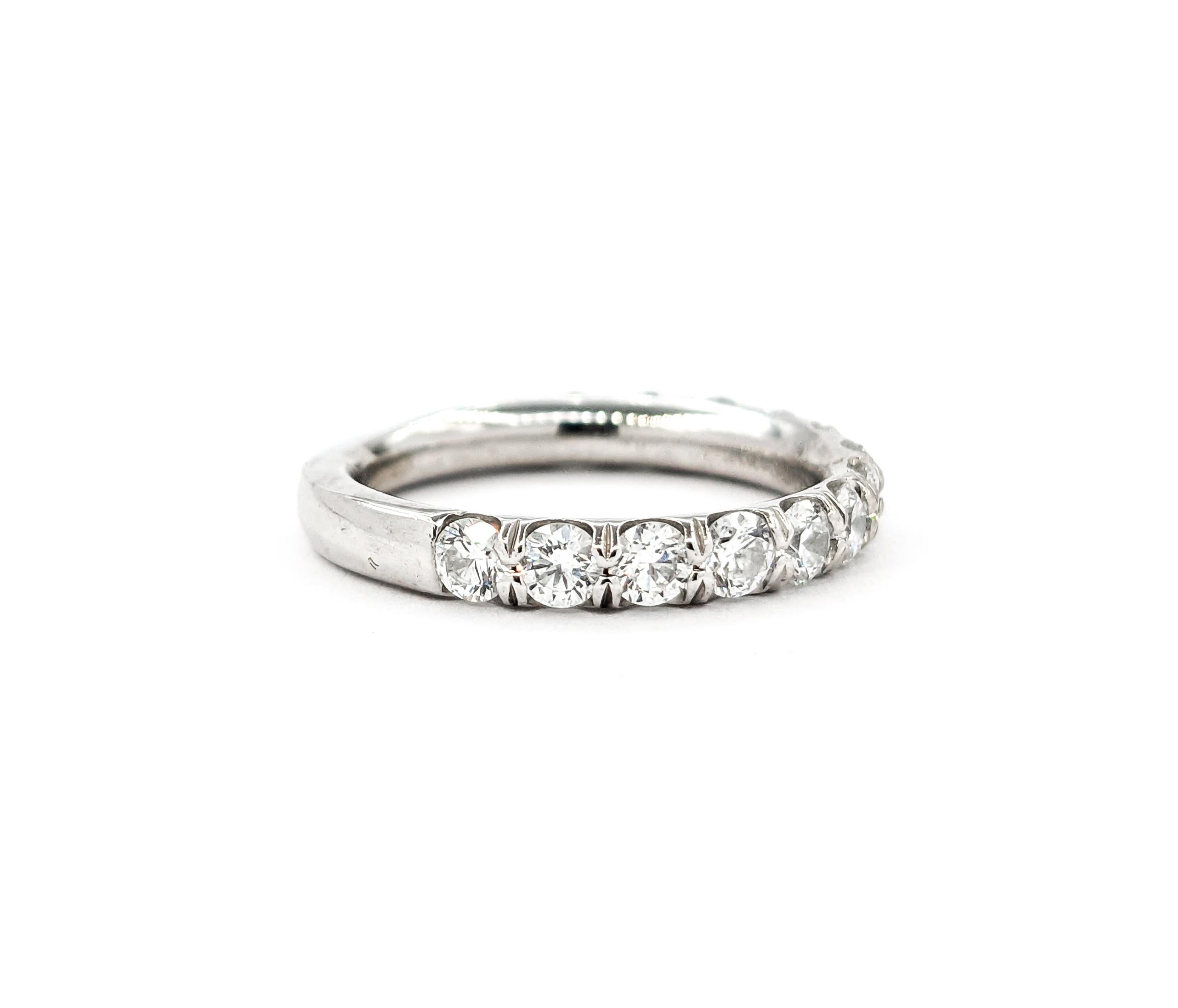 Anello nuziale con diamanti impilabili da 1,00ctw Comfort Fit in oro bianco In condizioni ottime in vendita a Bloomington, MN