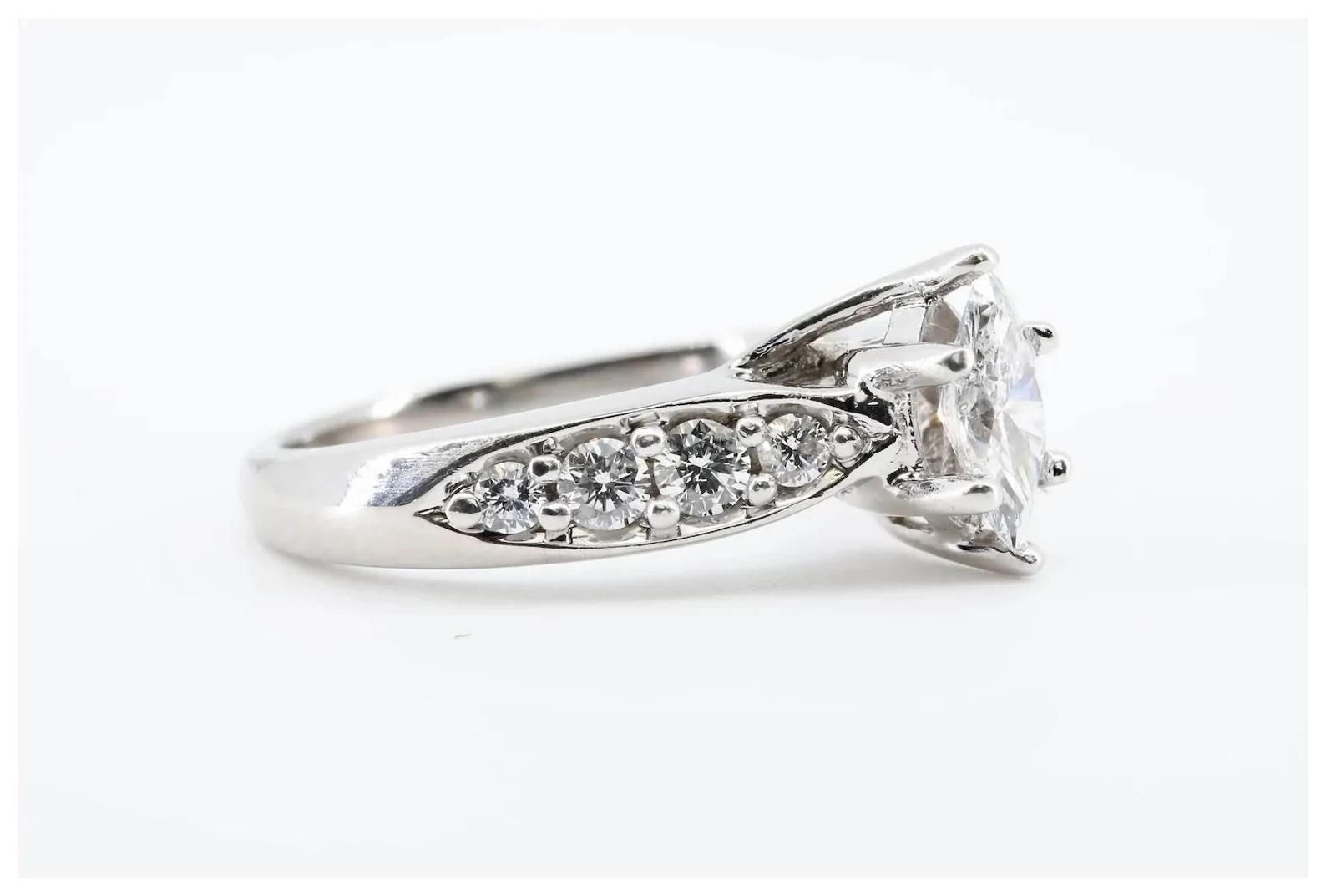Contemporary 1.00Ctw Marquise & Round Diamond Bridal Engagement Suite 18K White Gold For Sale