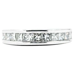 1,00 Karat Diamantring aus Platin mit Prinzessinnenschliff und Kanalfassung