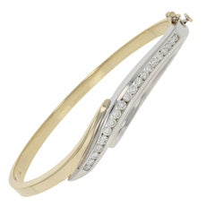 1.00ctw Round Brilliant Diamond Bracelet 6 1/2" - 14k Yellow Gold Curved Bangle