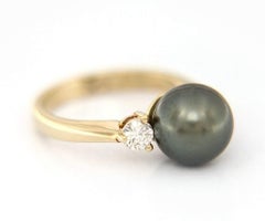 Cultured Black Tahitian Pearl and Diamond Ring in 14K Yellow Gold