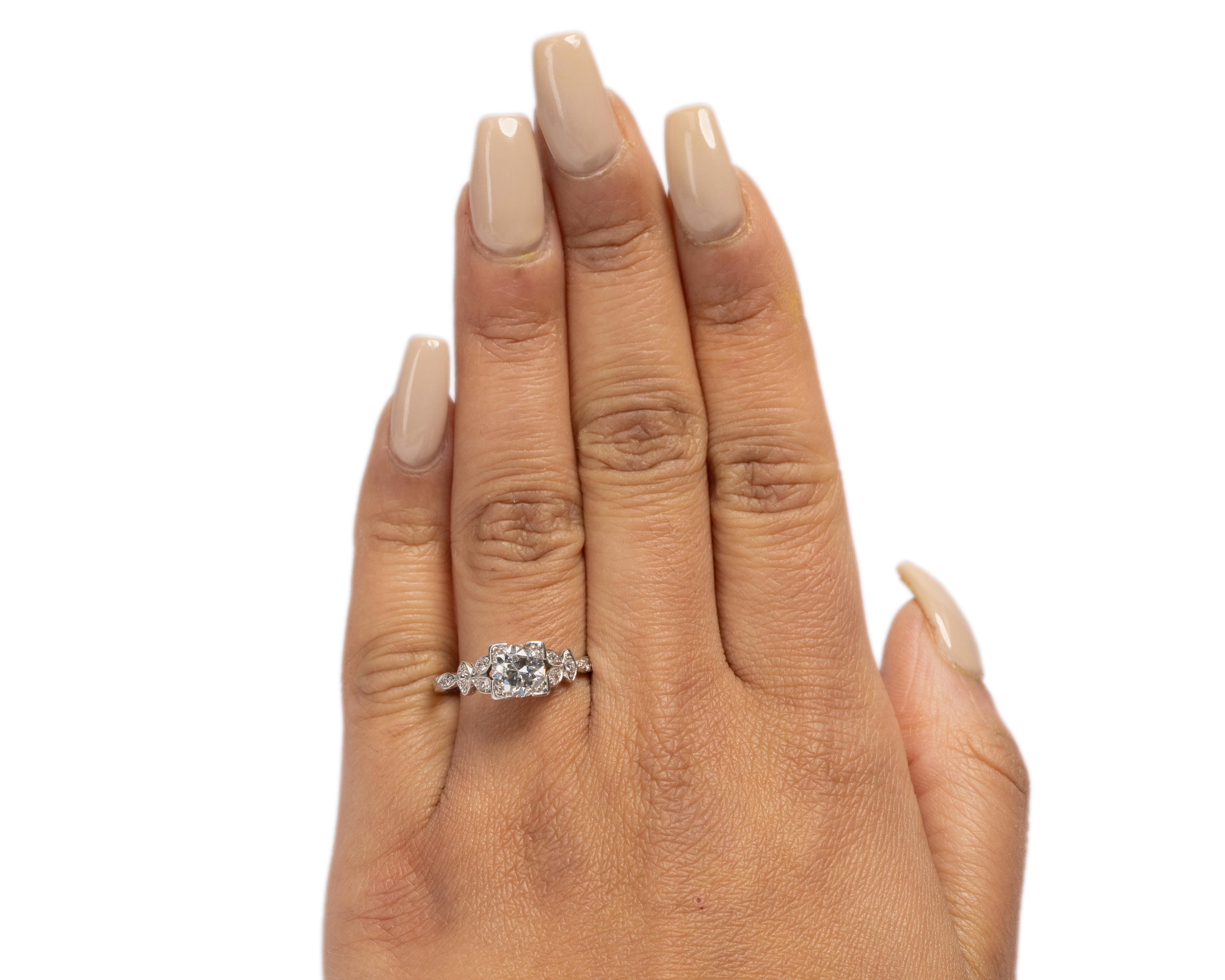 Women's 1.01 Carat Art Deco Diamond Platinum Engagement Ring For Sale