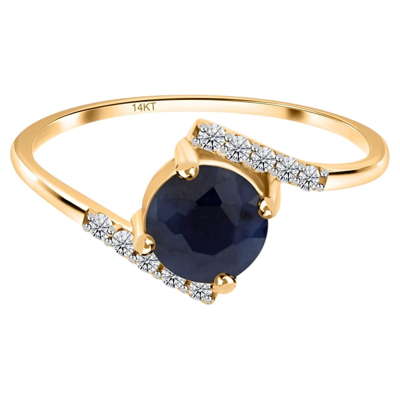 For Sale:  1.01 Carat Blue Sapphire 0.11 Carat SI/H Diamond Ring 14 Karat Yellow Gold