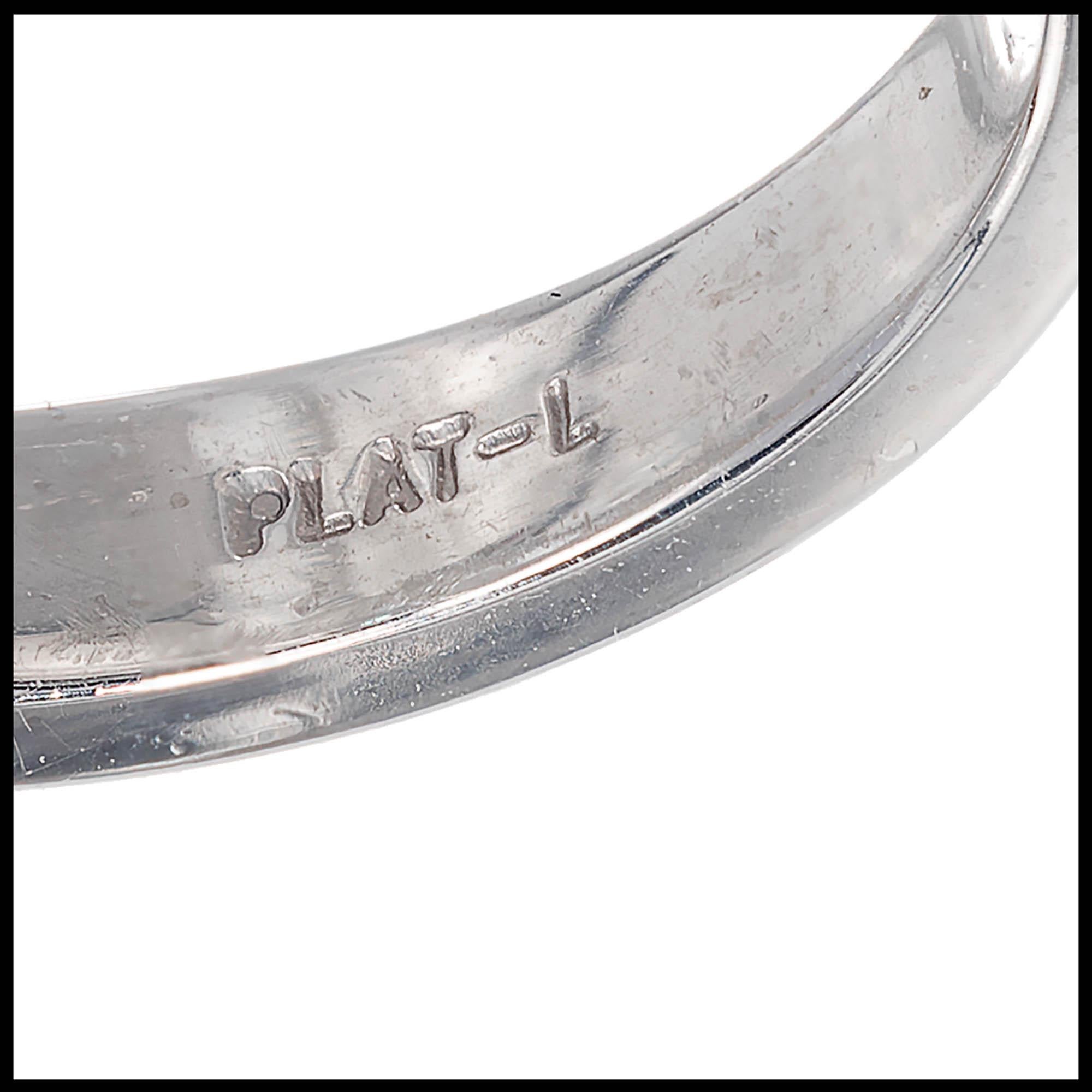 1.01 Carat Brilliant Cut Diamond Platinum Engagement Ring In Good Condition For Sale In Stamford, CT