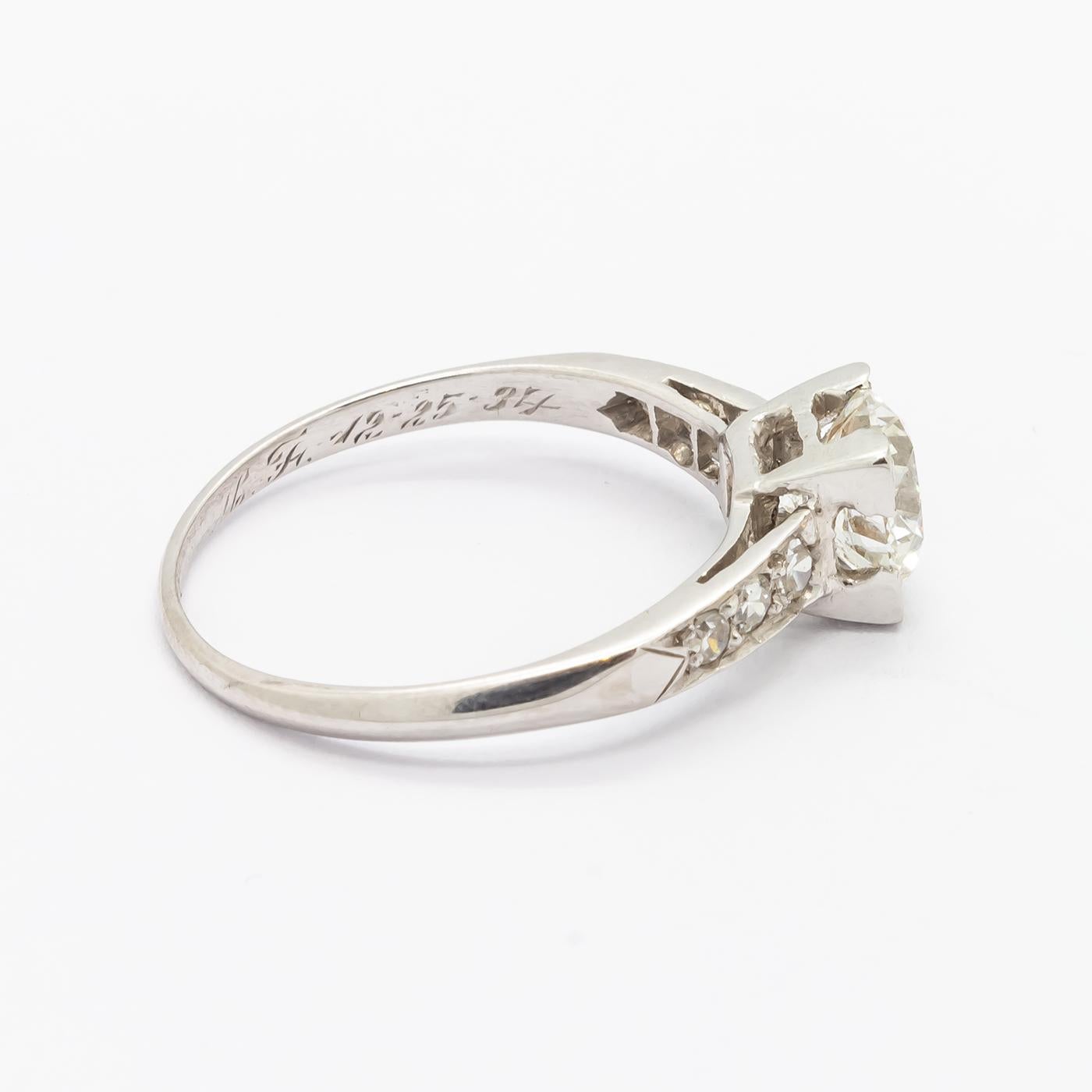 Women's 1.01 Carat Brilliant Cut Diamond Platinum Ring For Sale