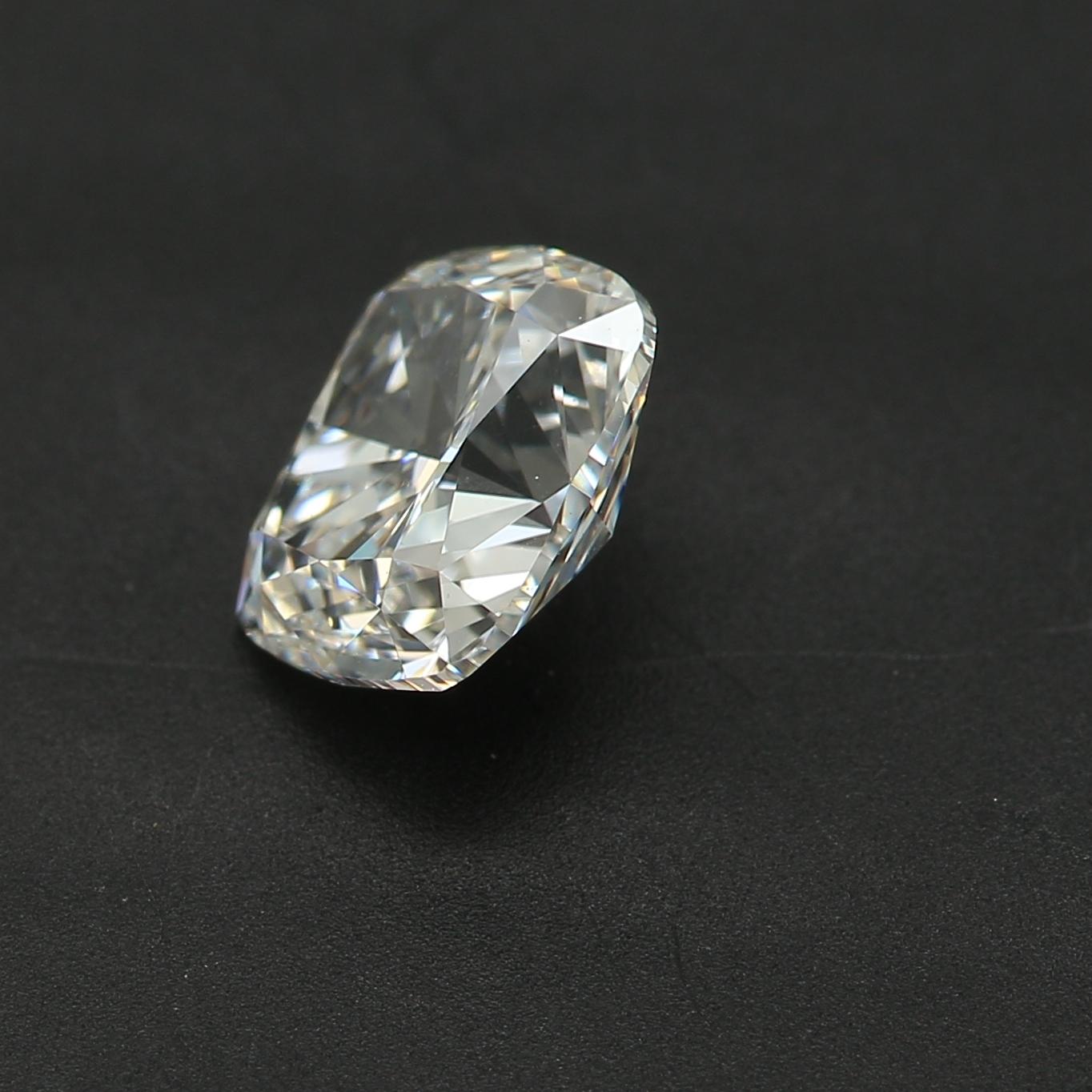 Taille coussin Diamant taille coussin de 1,01 carat pureté VS1 certifié GIA en vente