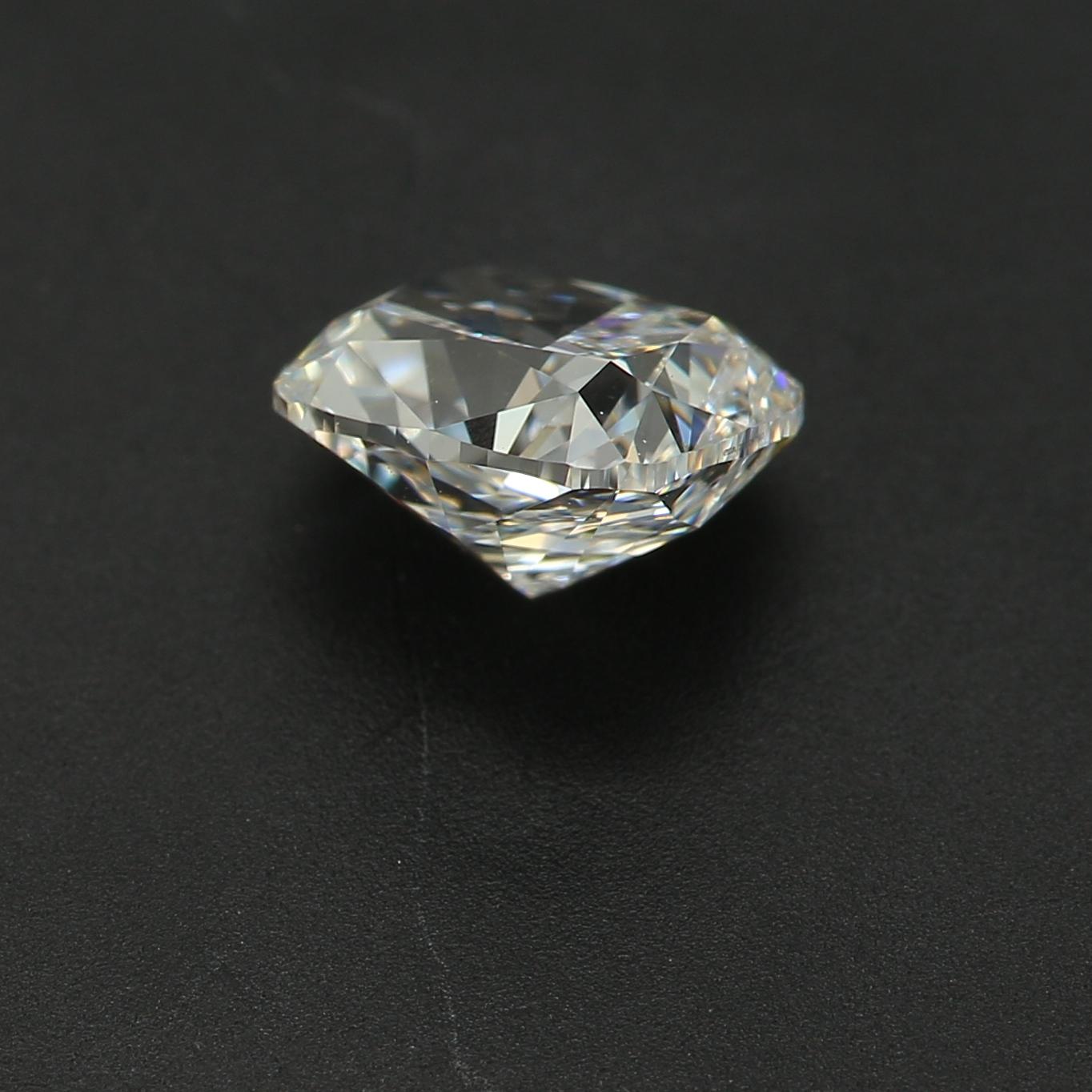 1,01 Karat Diamant im Kissenschliff VS1 Reinheit GIA zertifiziert für Damen oder Herren im Angebot