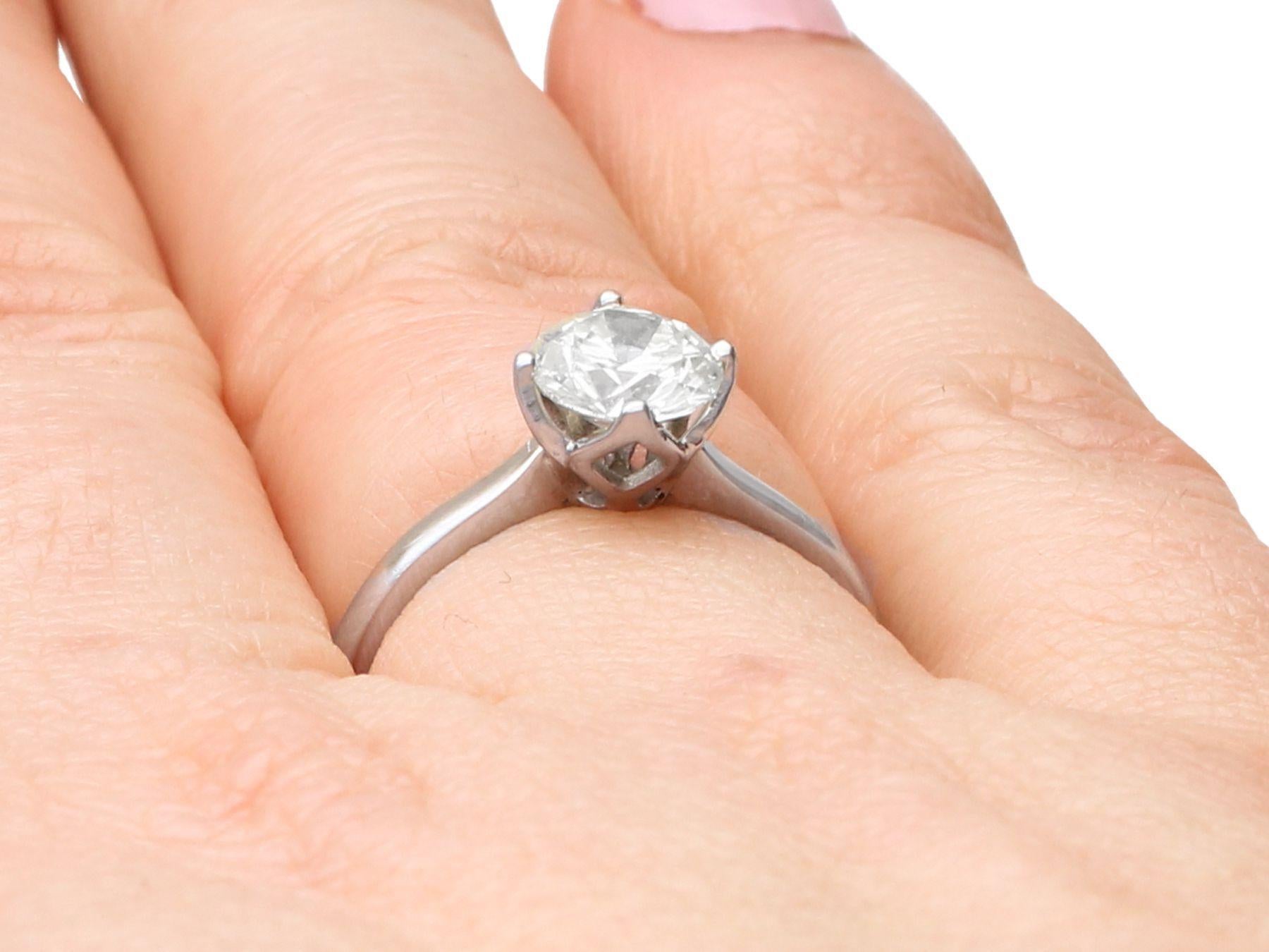 1.01 Carat Diamond and Platinum Solitaire Engagement Ring 3