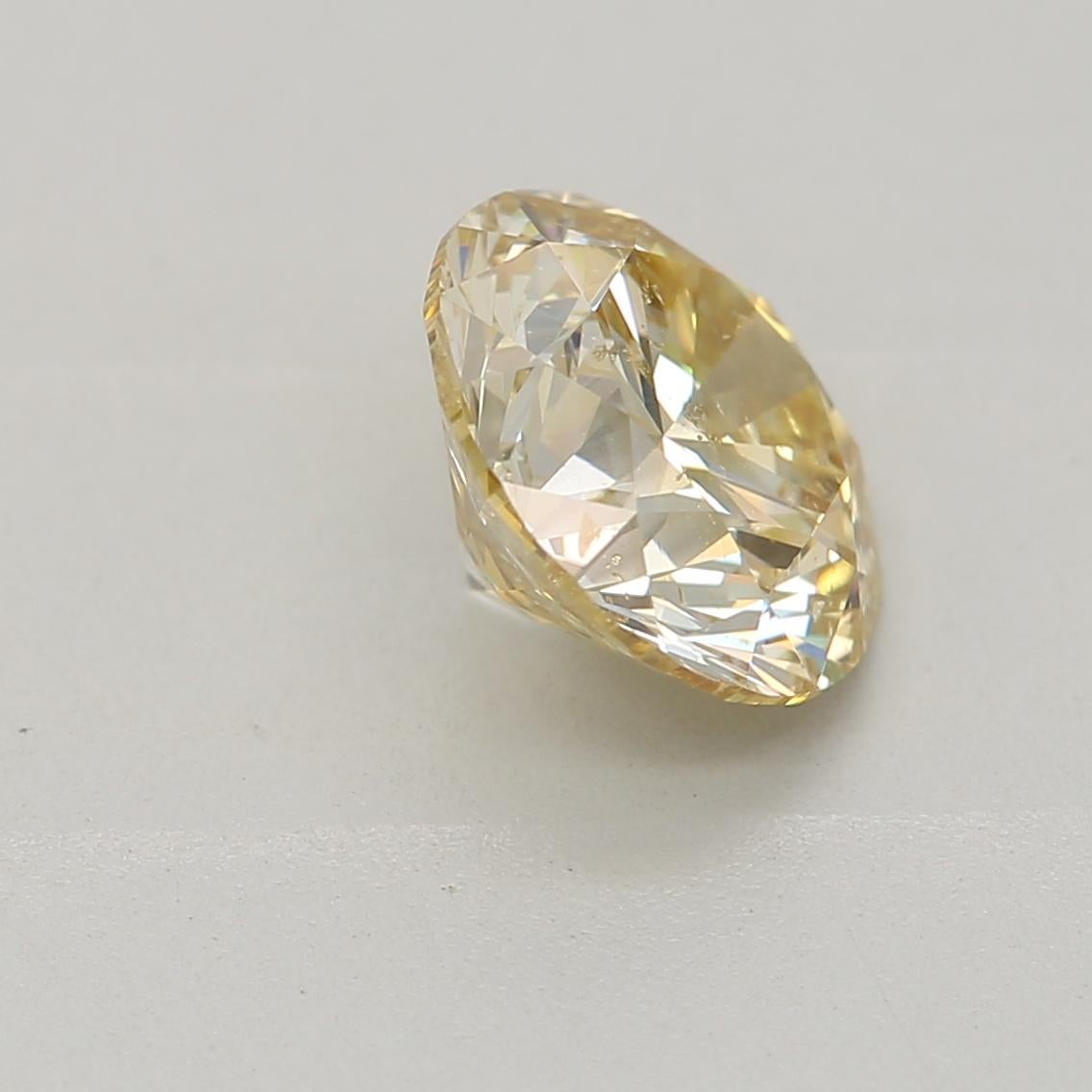 1.01-CARAT, FANCY BROWNISH YELLOW ROUND CUT DIAMOND I2 Clarity GIA Certified In New Condition For Sale In Kowloon, HK