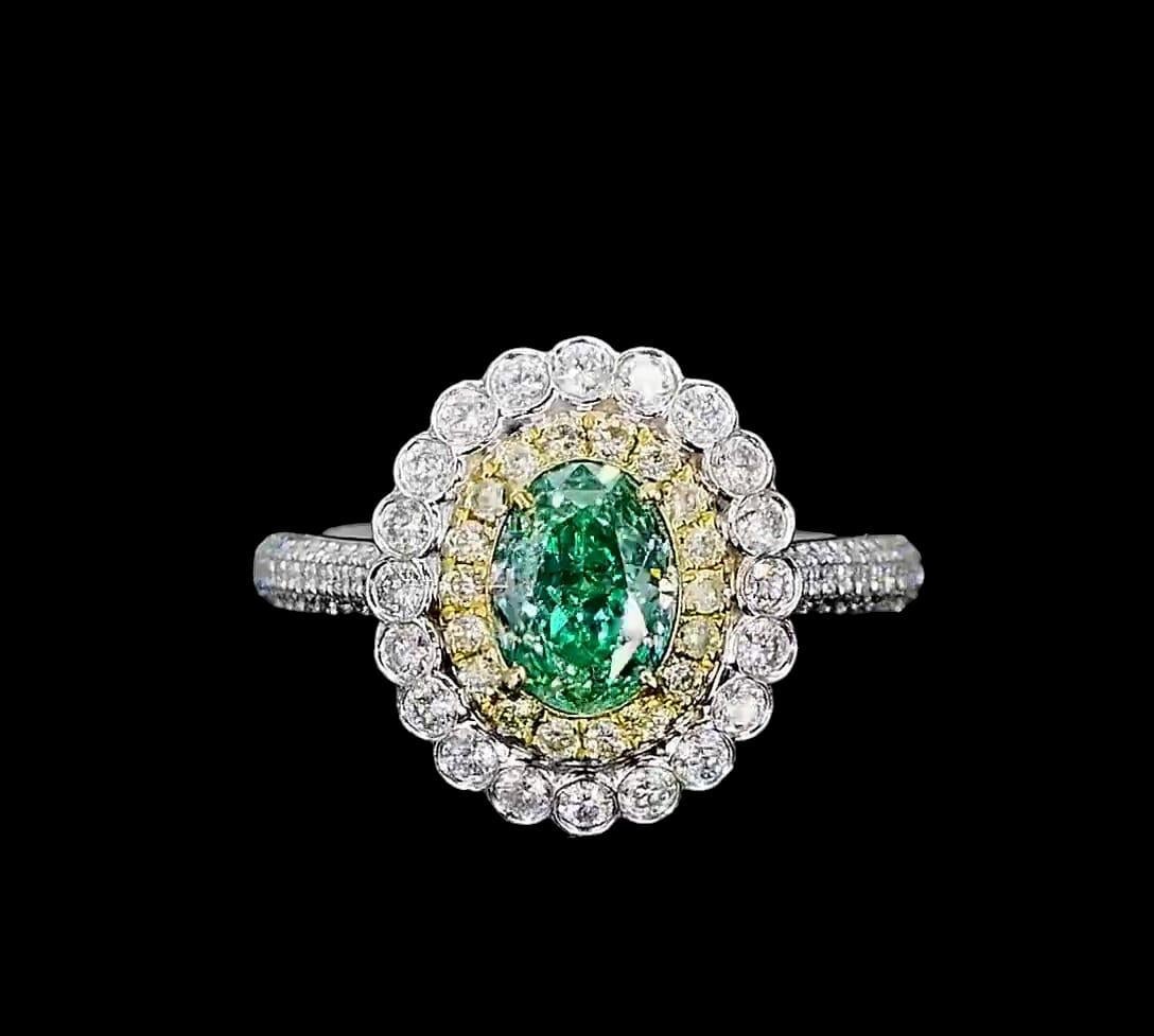1.01 Carat Fancy Intense Green Diamond Ring VS Clarity AGL Certified In New Condition For Sale In Kowloon, HK