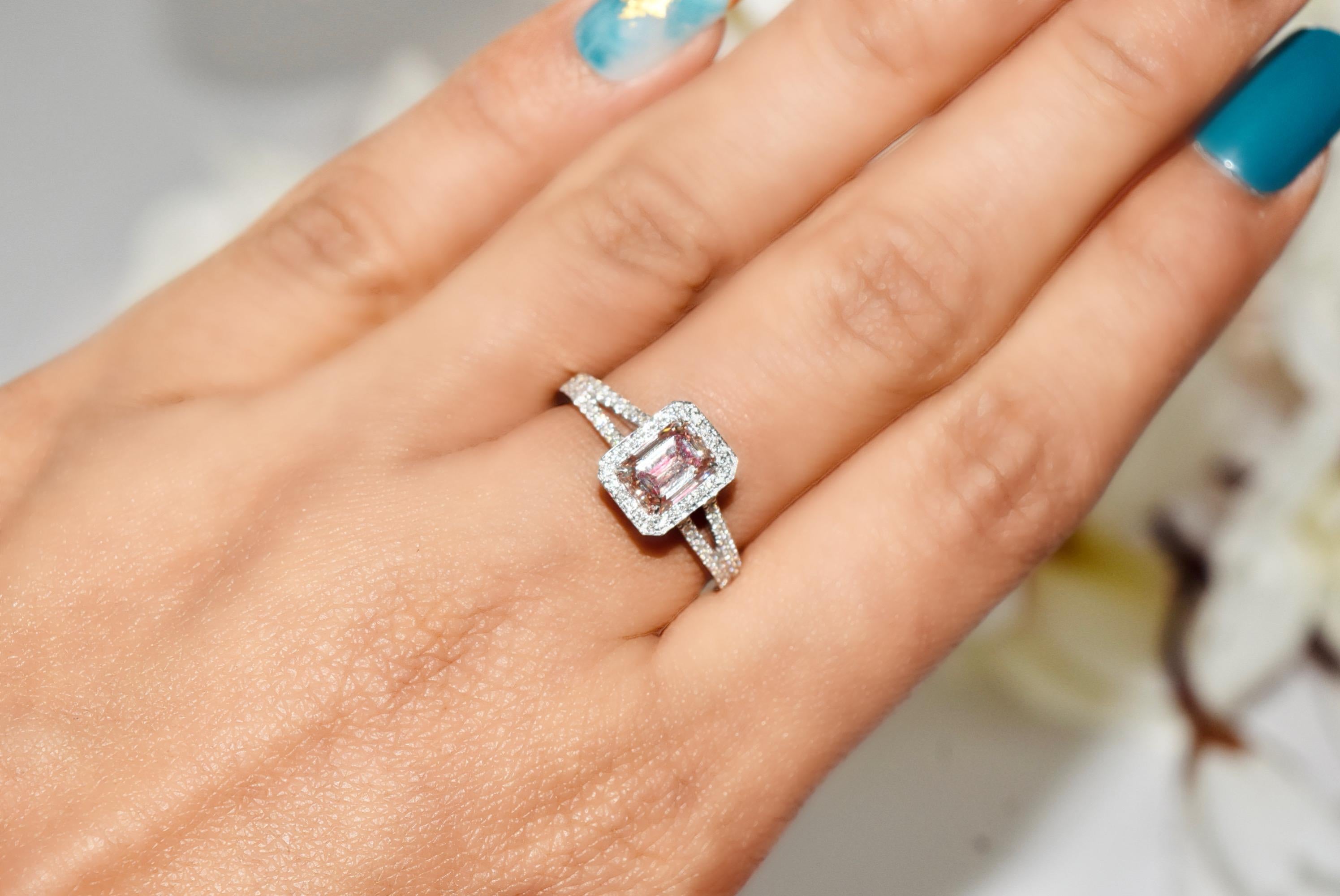 Emerald Cut 1.01 Carat Fancy Pink Diamond Ring SI Clarity AGL Certified For Sale