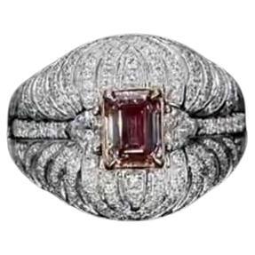 1.01 Carat Fancy Pink Diamond Ring VS Clarity AGL Certified (bague en diamant rose fantaisie) en vente
