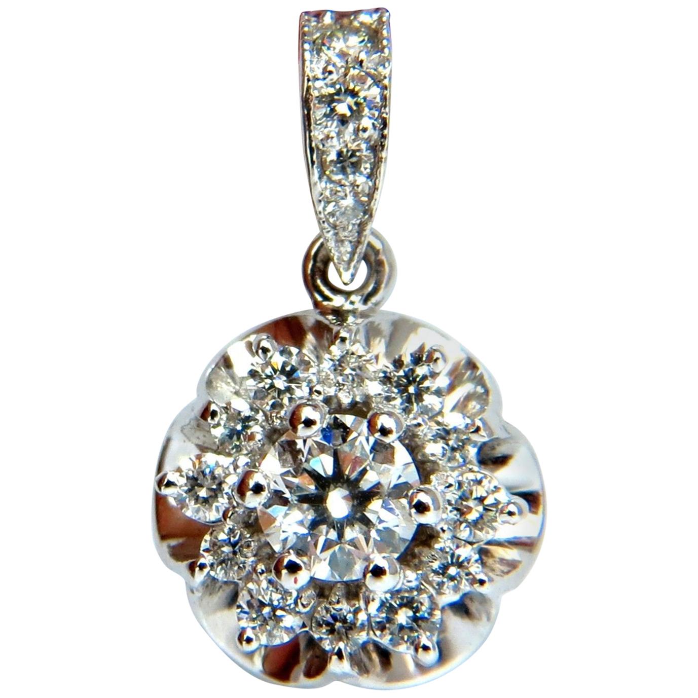 Pendentif trèfle en or 14 carats avec diamants naturels de 1,01 carat en grappe et trèfle en relief G/VS