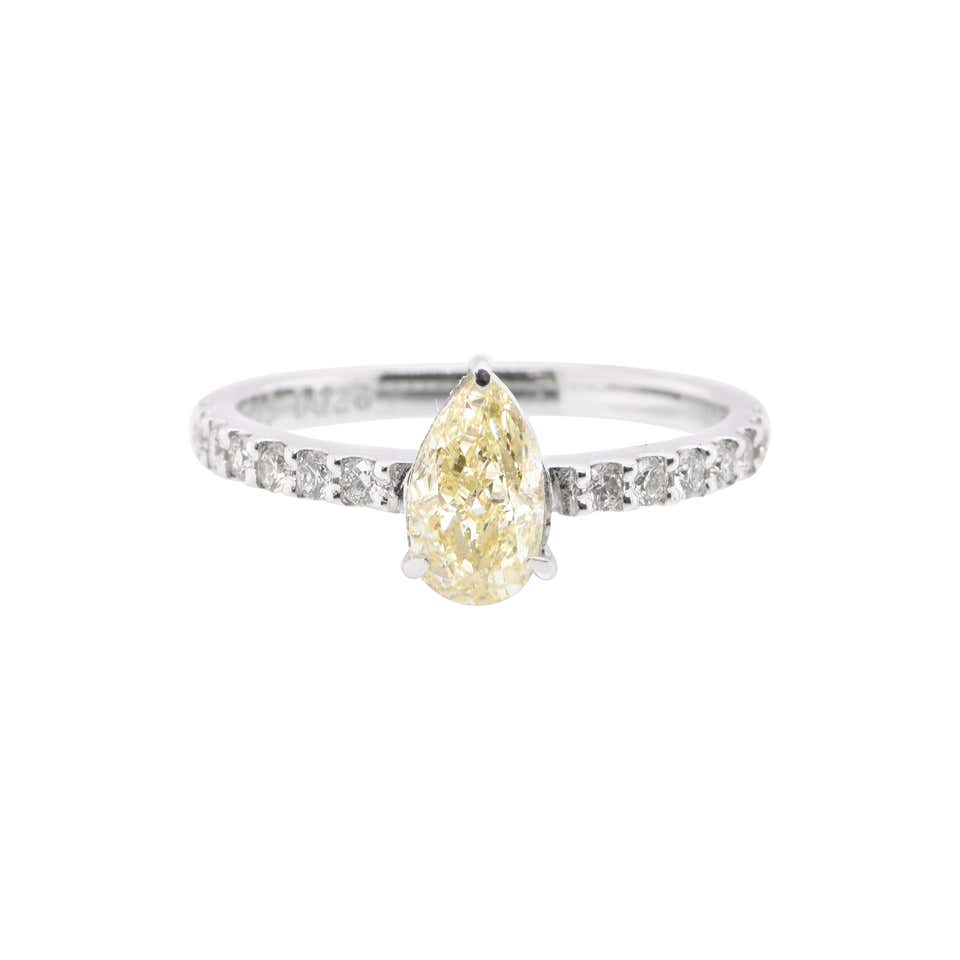 1.01 Carat Natural Pear-Shape Light Yellow SI-1 Diamond Ring Set in ...