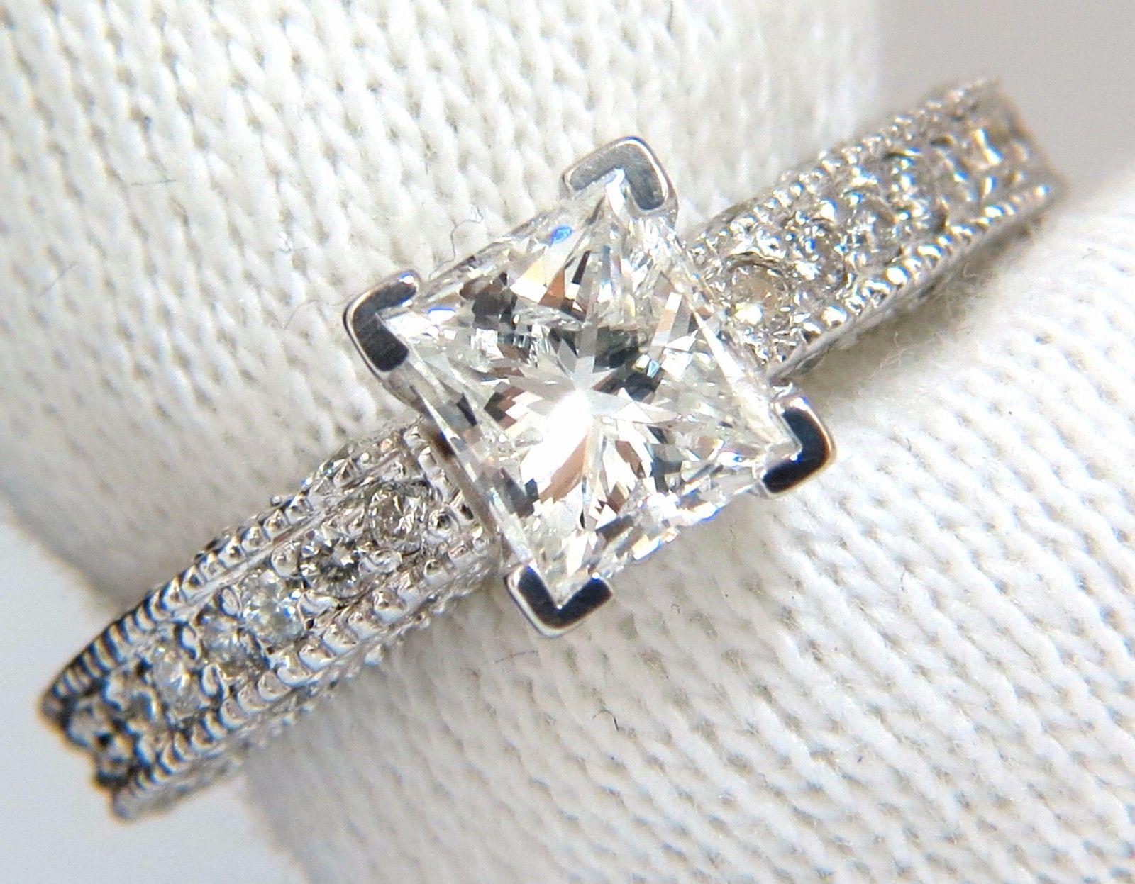 1,01 Karat natürlicher Diamantring im Prinzessinnenschliff 14 Karat im Zustand „Neu“ im Angebot in New York, NY