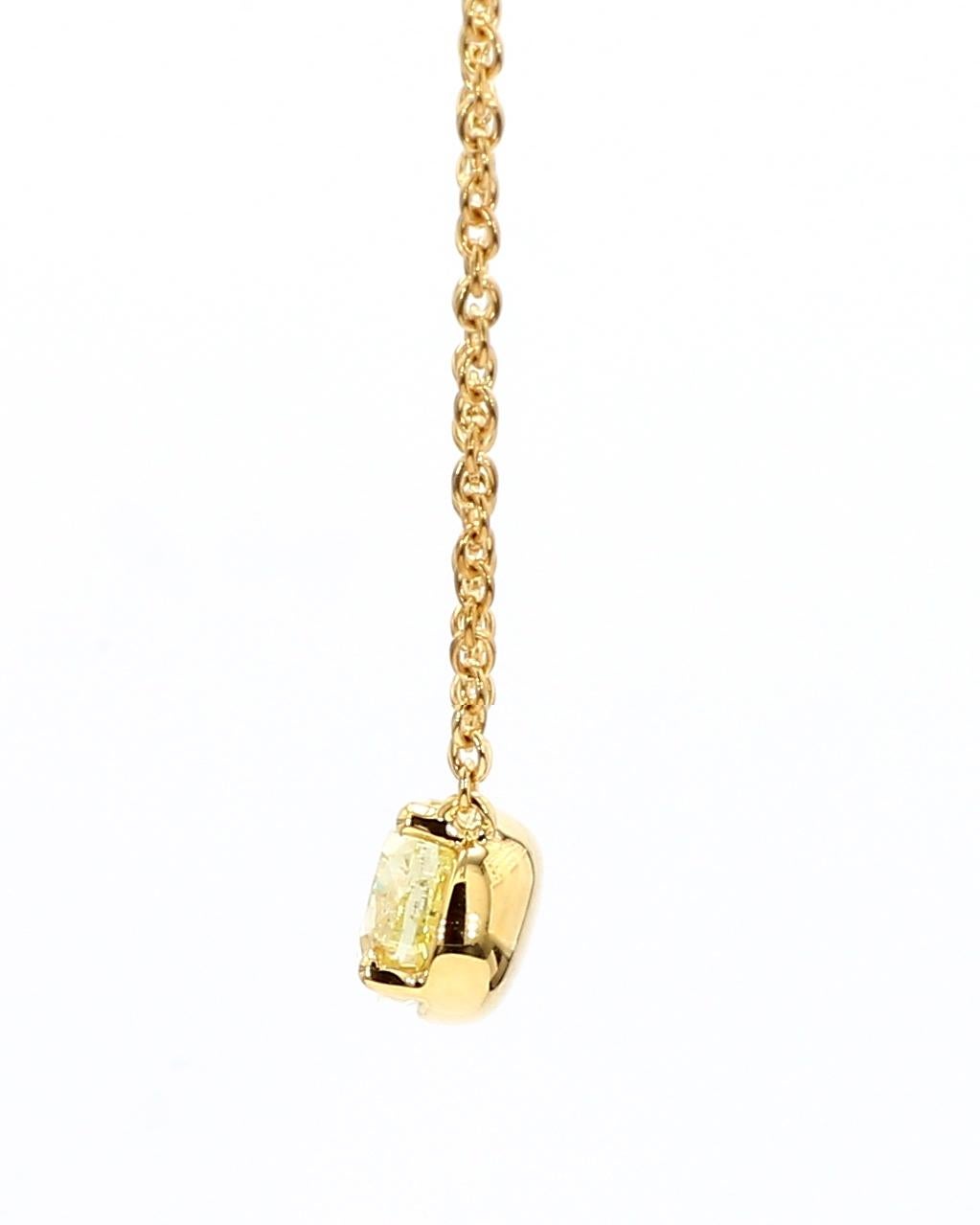 Ciondolo con diamante giallo taglio ovale da 1,01 carati Design classico da est a ovest Oro 18 carati in vendita 3