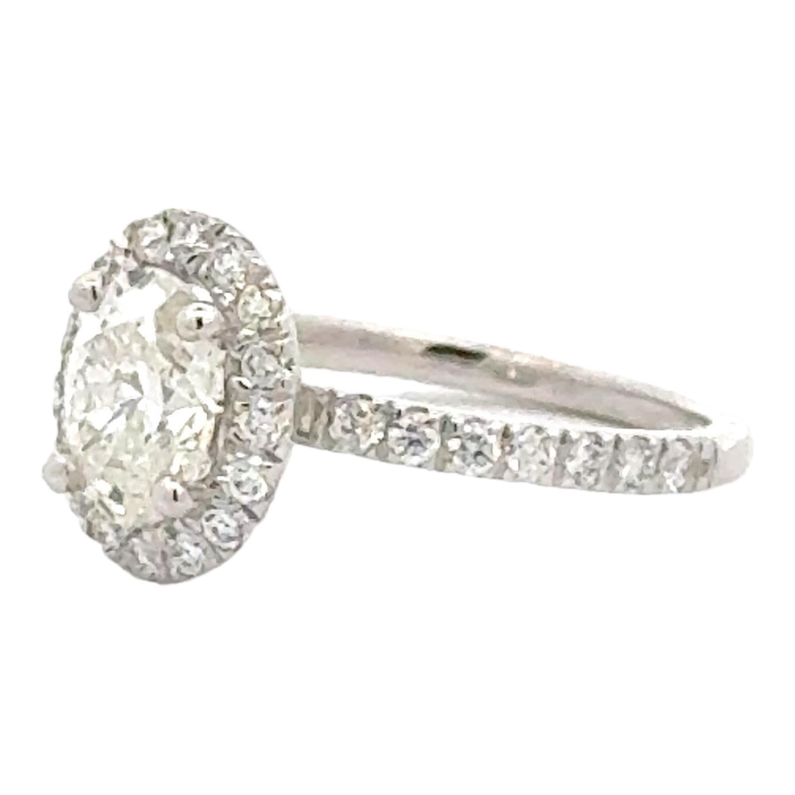 1.01 Carat Oval Diamond Halo 14 Karat White Gold Modern Engagment Ring In Excellent Condition In Boca Raton, FL