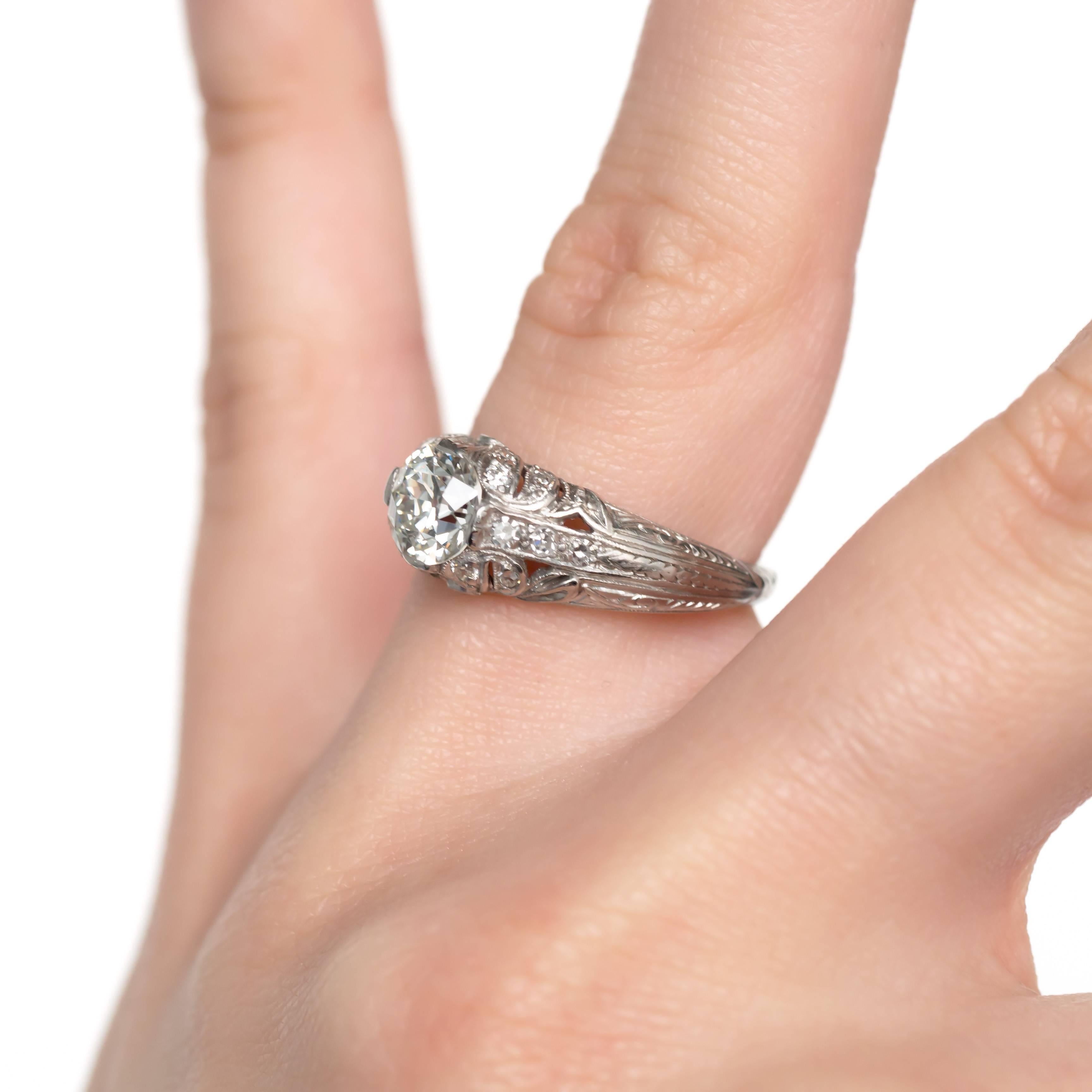1.01 Carat Platinum Diamond Engagement Ring For Sale 2