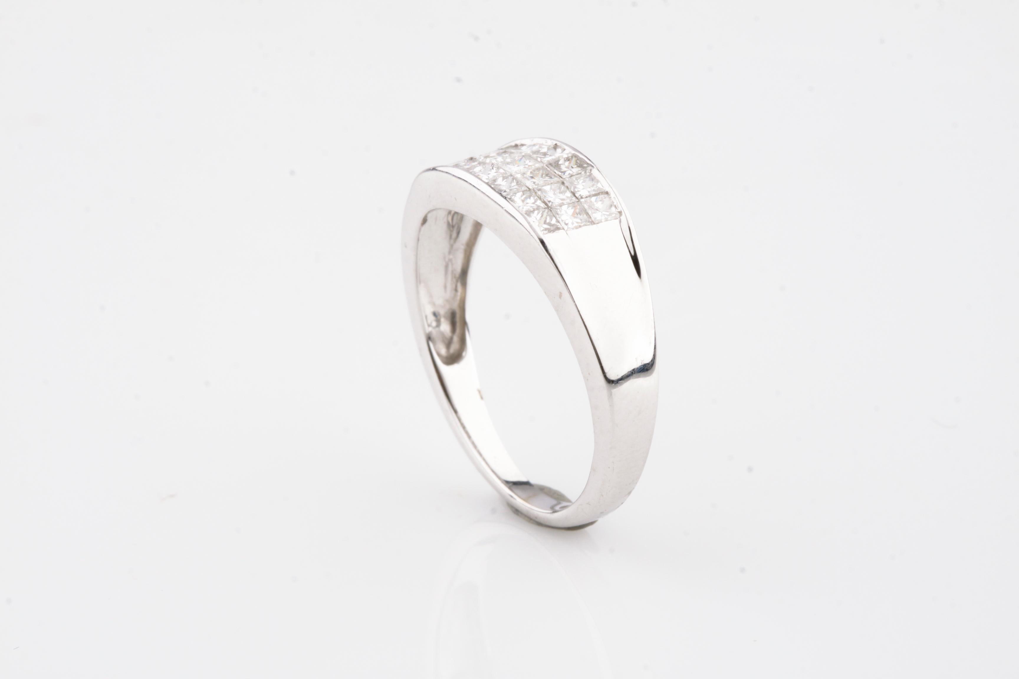 Modern 1.01 Carat Princess Diamond Band Ring in White Gold For Sale