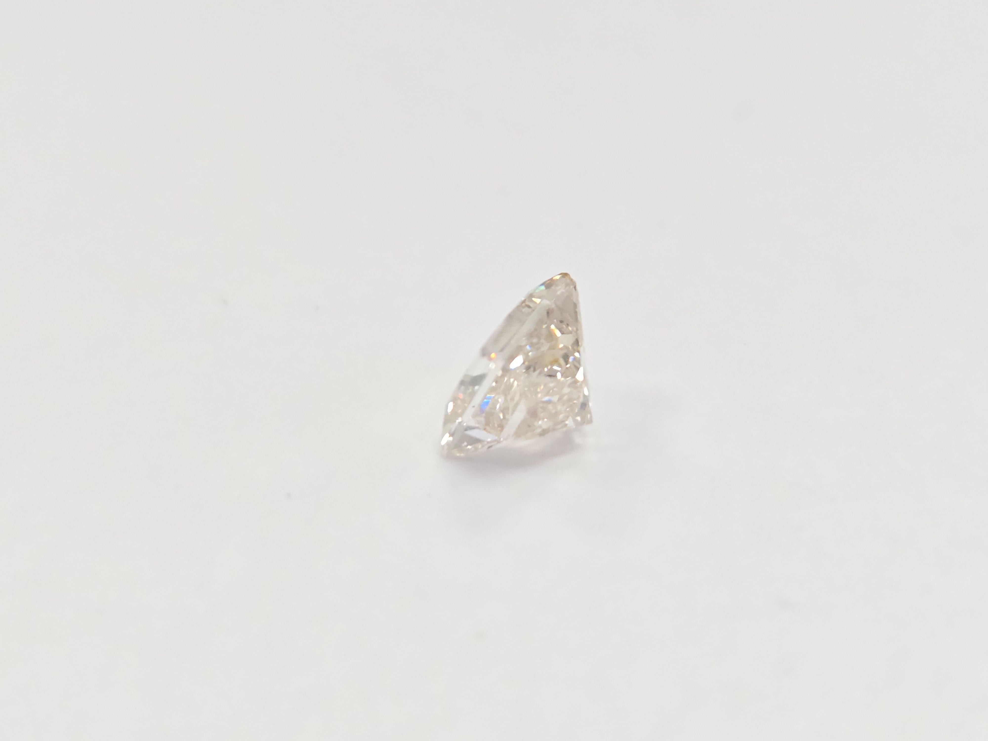 1.01 Carat Princess Shape Natural Diamond In New Condition For Sale In Great Neck Plaza, NY