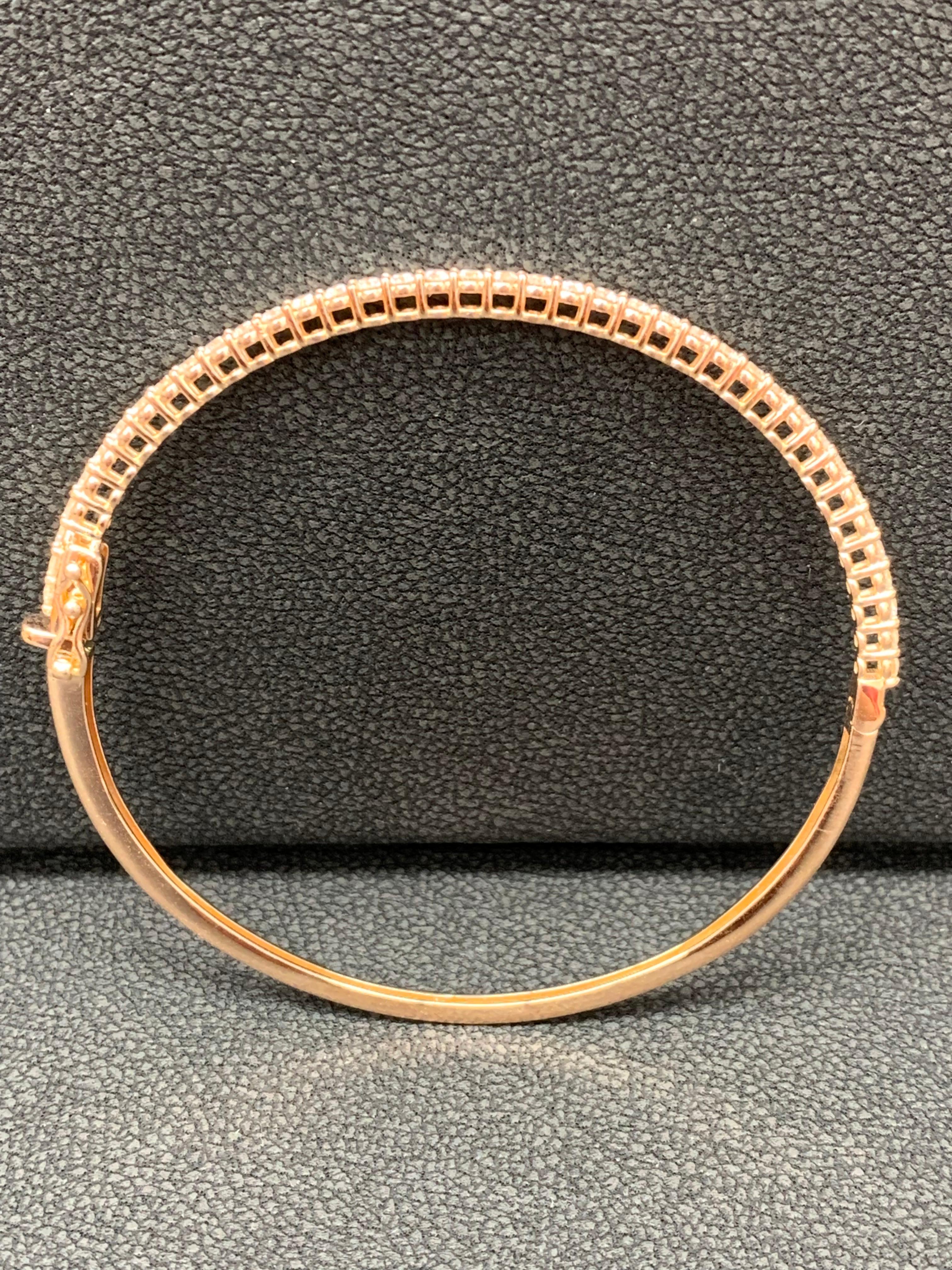 Bracelet jonc en or rose 14 carats avec diamants taille ronde de 1,01 carat en vente 8