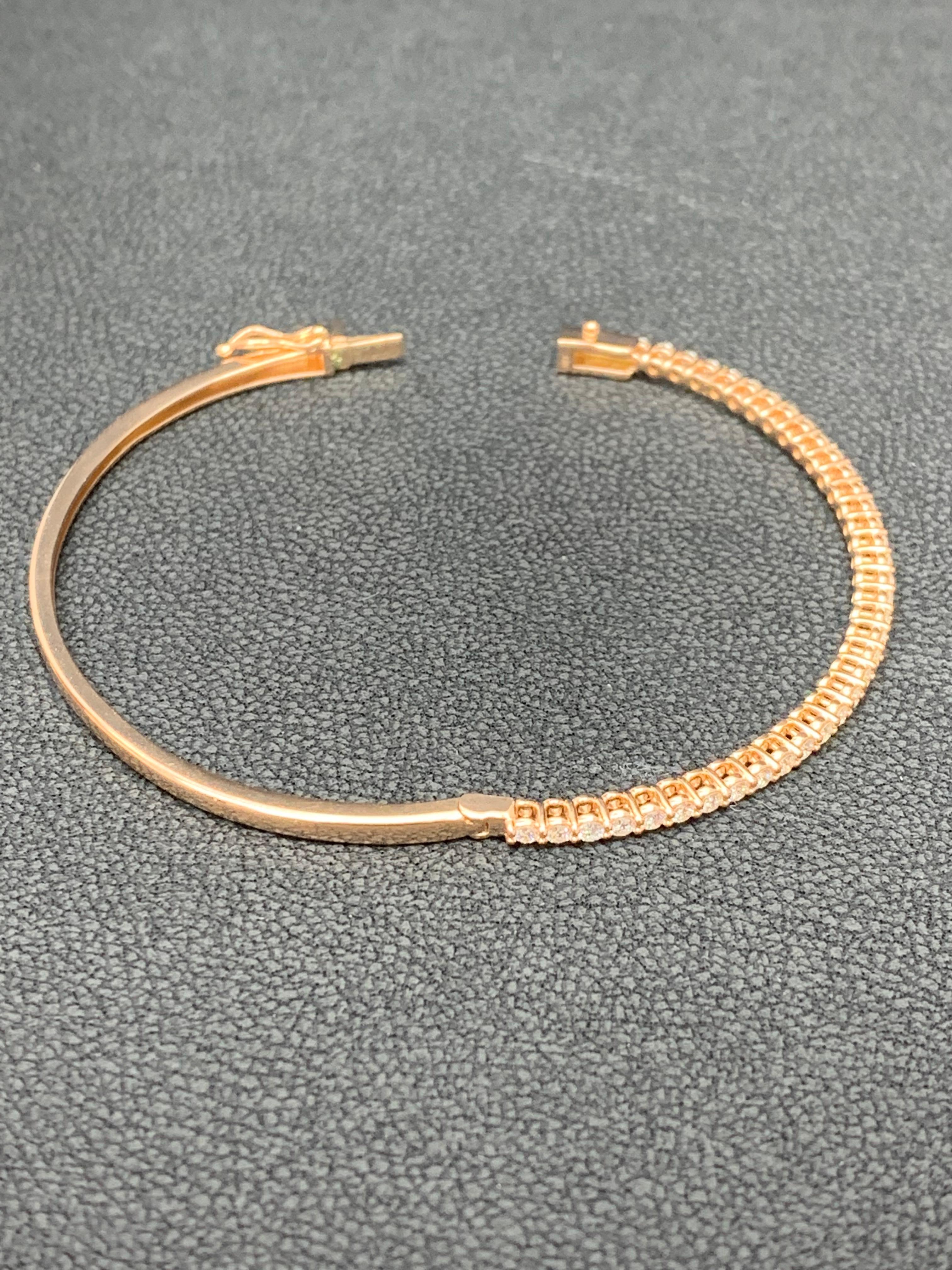 Bracelet jonc en or rose 14 carats avec diamants taille ronde de 1,01 carat en vente 3