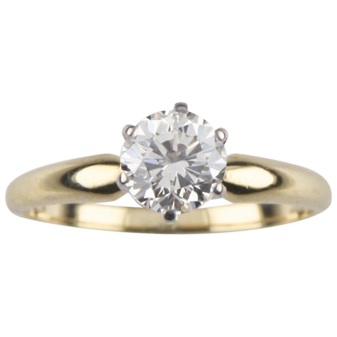 1.01 Carat Round Diamond Solitaire 18 Karat Yellow Gold Engagement Ring For Sale