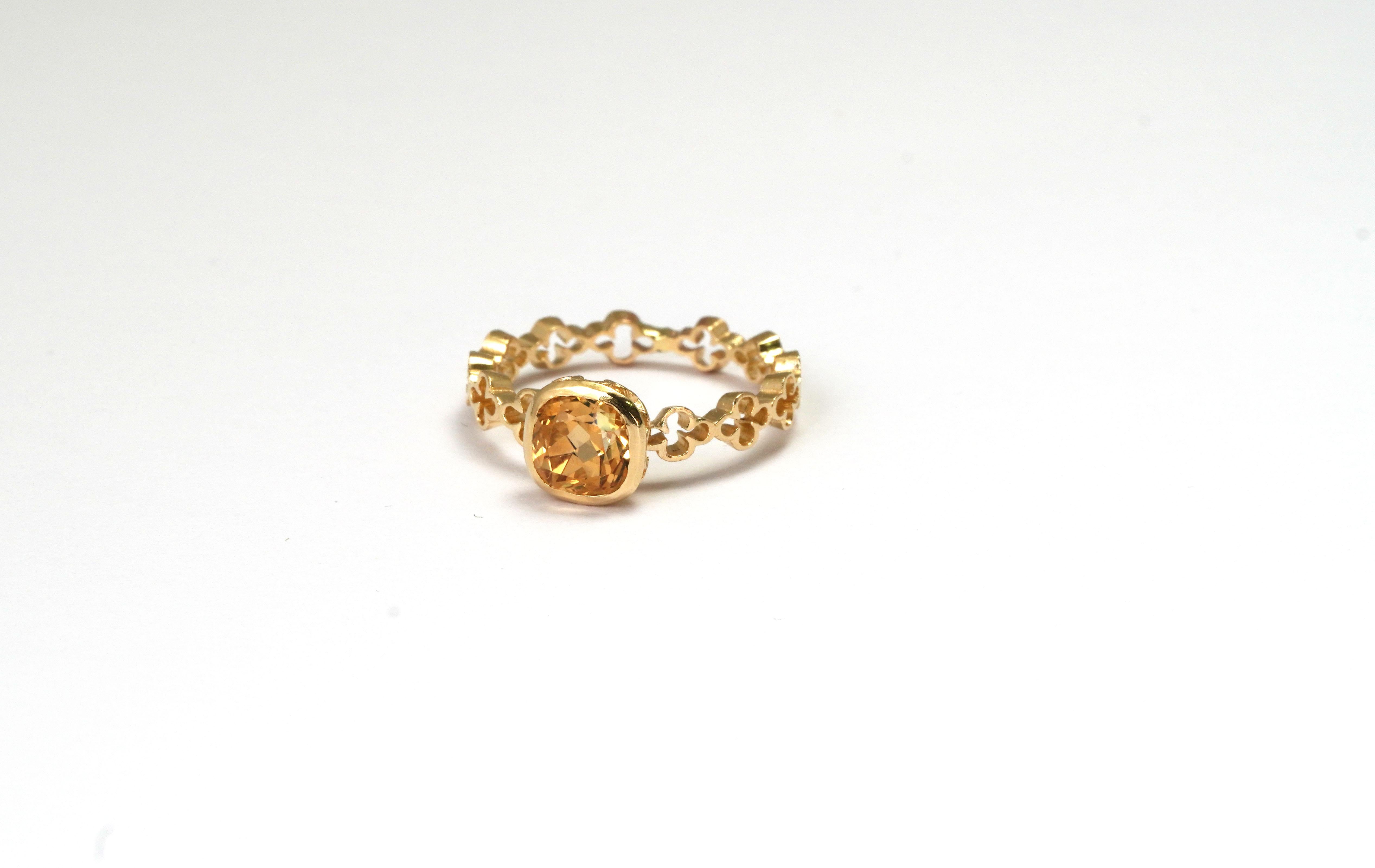 Women's 1.01 Carat Yellow Gold Heliodor Ring  For Sale
