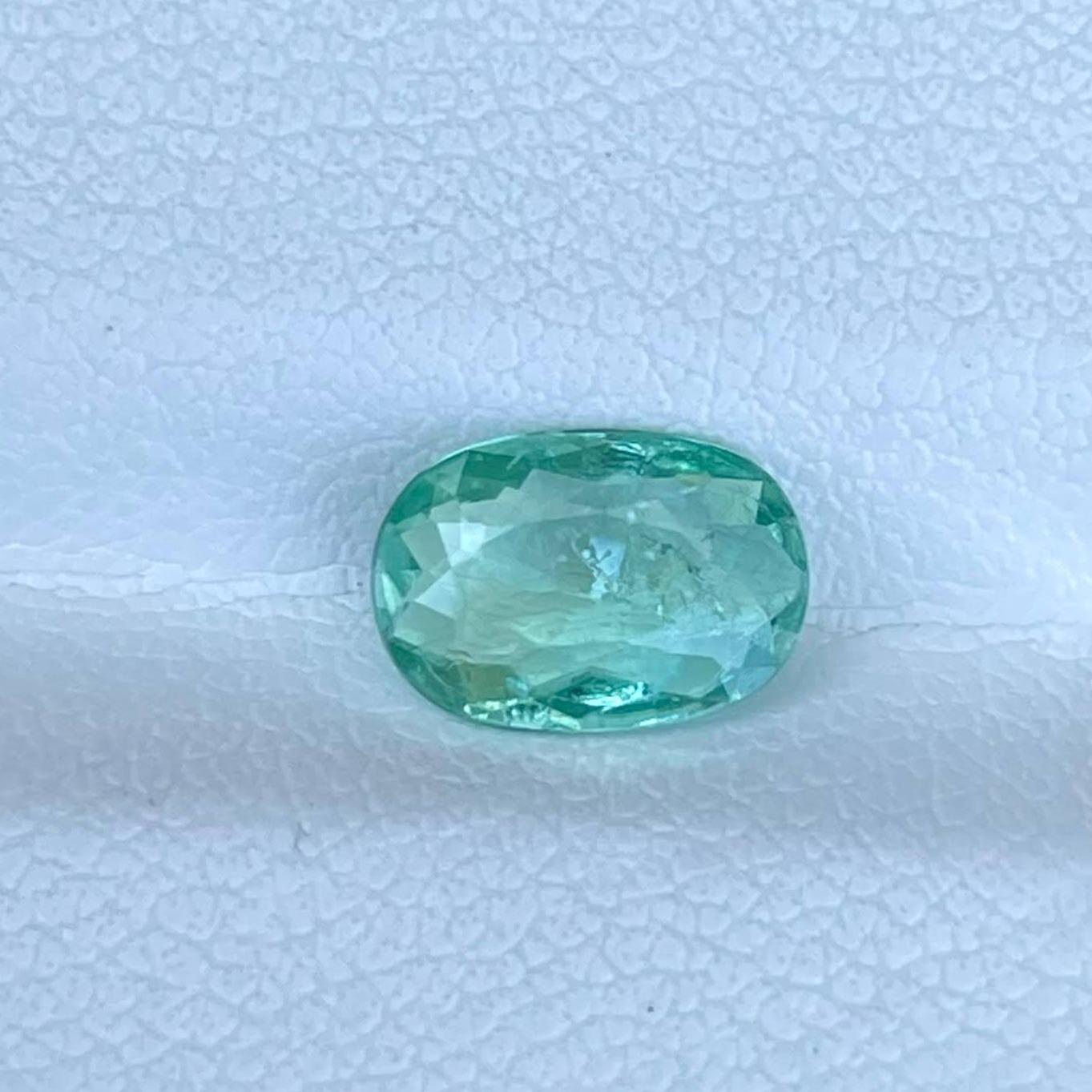 Women's or Men's 1.01 carats Paraiba Loose Tourmaline Oval Cut Natural Gemstone from Mozambique