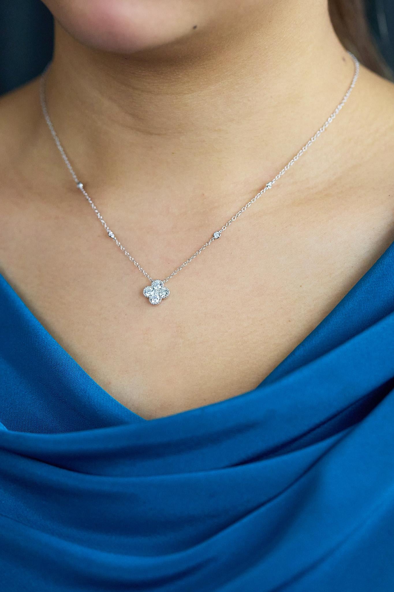 Roman Malakov Diamonds, collana di diamanti a trifoglio con taglio a brillante rotondo da 1,01 carati totali in vendita 1