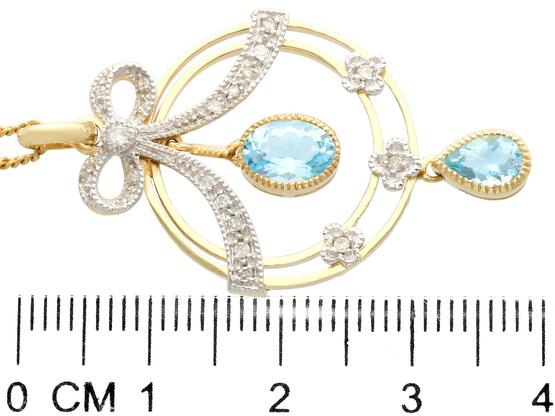 1.01Ct Oval Cut Aquamarine and Diamond Yellow Gold Pendant Antique Style For Sale 2