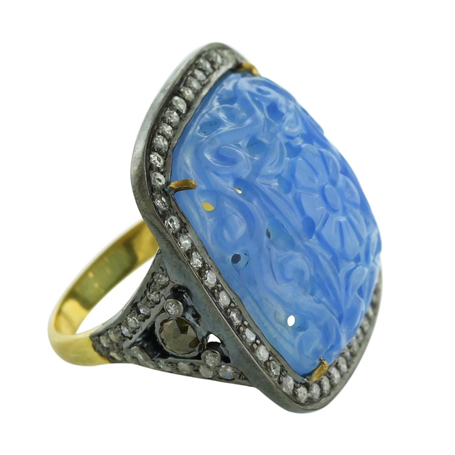 10.1 ct Blue Agate Cocktail Ring With Pave Diamonds Made In 18k Gold & Silver In New Condition For Sale In New York, NY