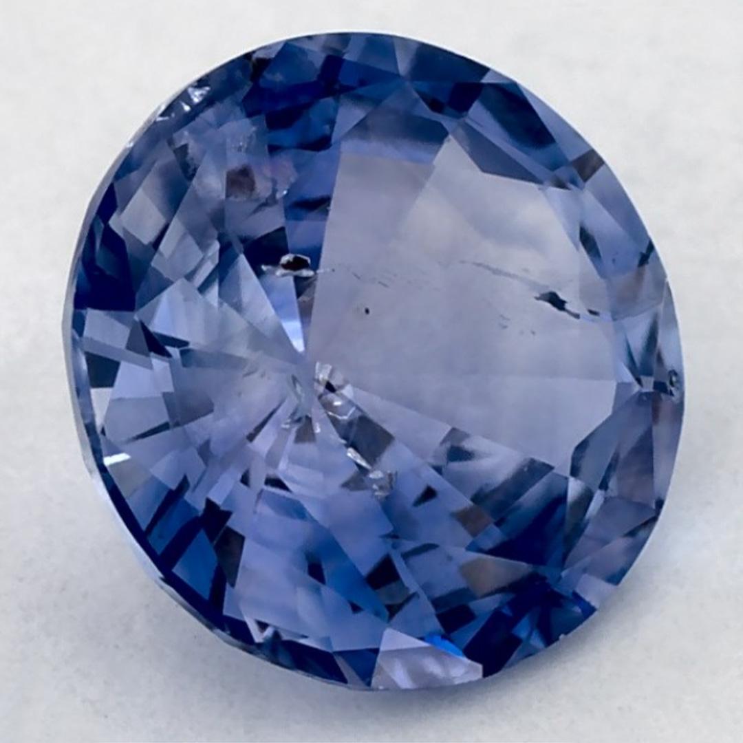 Pierre de naissance très précieuse du mois de septembre, d'un bleu ravissant. On pense qu'ils apportent chance et fortune dans la vie.

Explorez la vibrante collection d'émeraudes, de rubis et de saphirs de notre magasin, disponibles sous forme de