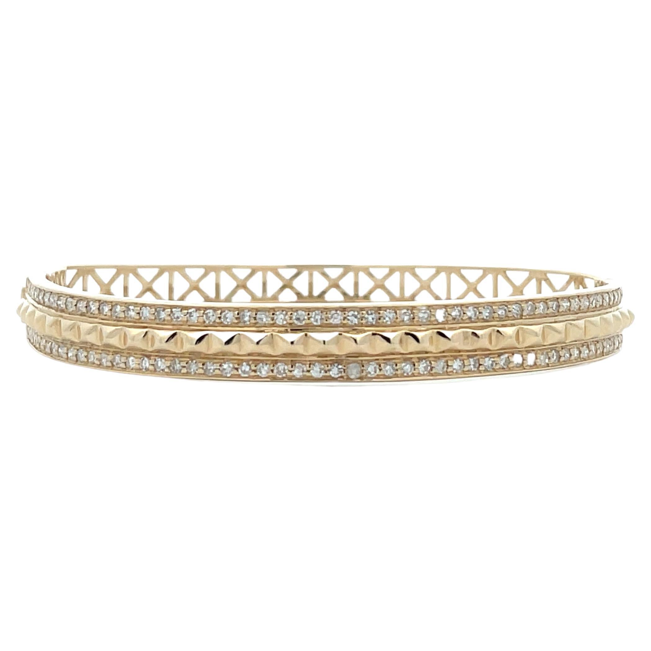 9ct 375 Gold Modern Solid Bangle For Sale at 1stDibs