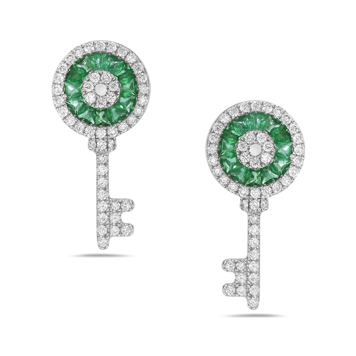 Taille mixte 1.01 Ct Emerald & Diamond Earrings Designed In Key Shape Made In 18k White Gold (Boucles d'oreilles émeraude et diamant de 1,01 carat) en vente