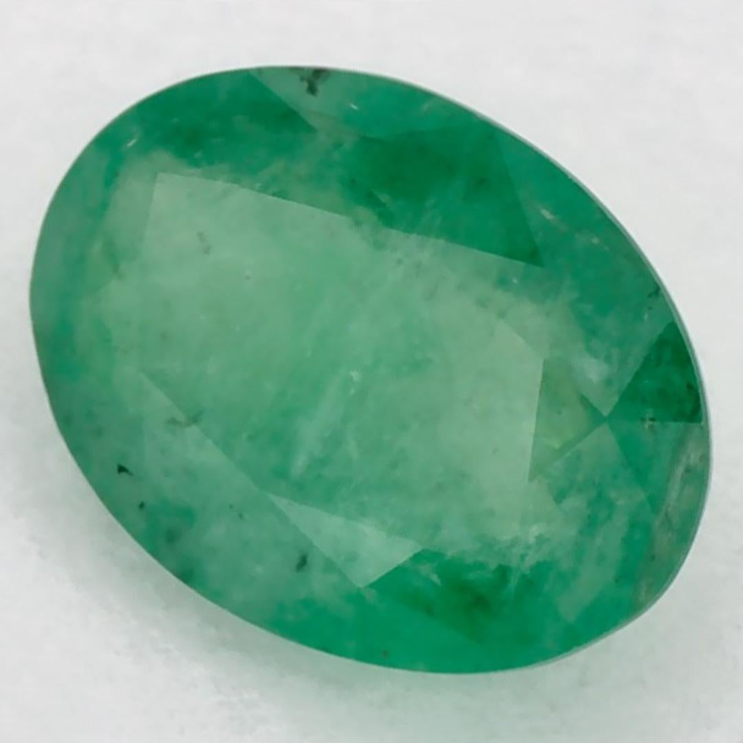 Mit seinem leuchtenden grünen Farbton ist der Geburtsstein für den Mai ein Symbol für neues Wachstum im Frühling. 

Entdecken Sie die lebendige Kollektion von Smaragden, Rubinen und Saphiren in unserem Geschäft, die als lose Edelsteine erhältlich