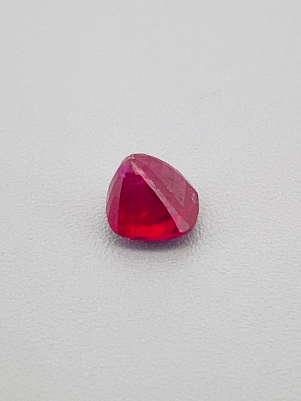 1.01 Ct GIA Certified Natural Unheated Burma Ruby Pigeon Blood Color Gemstone (pierre précieuse de couleur sang de pigeon) Neuf - En vente à bangkok, TH