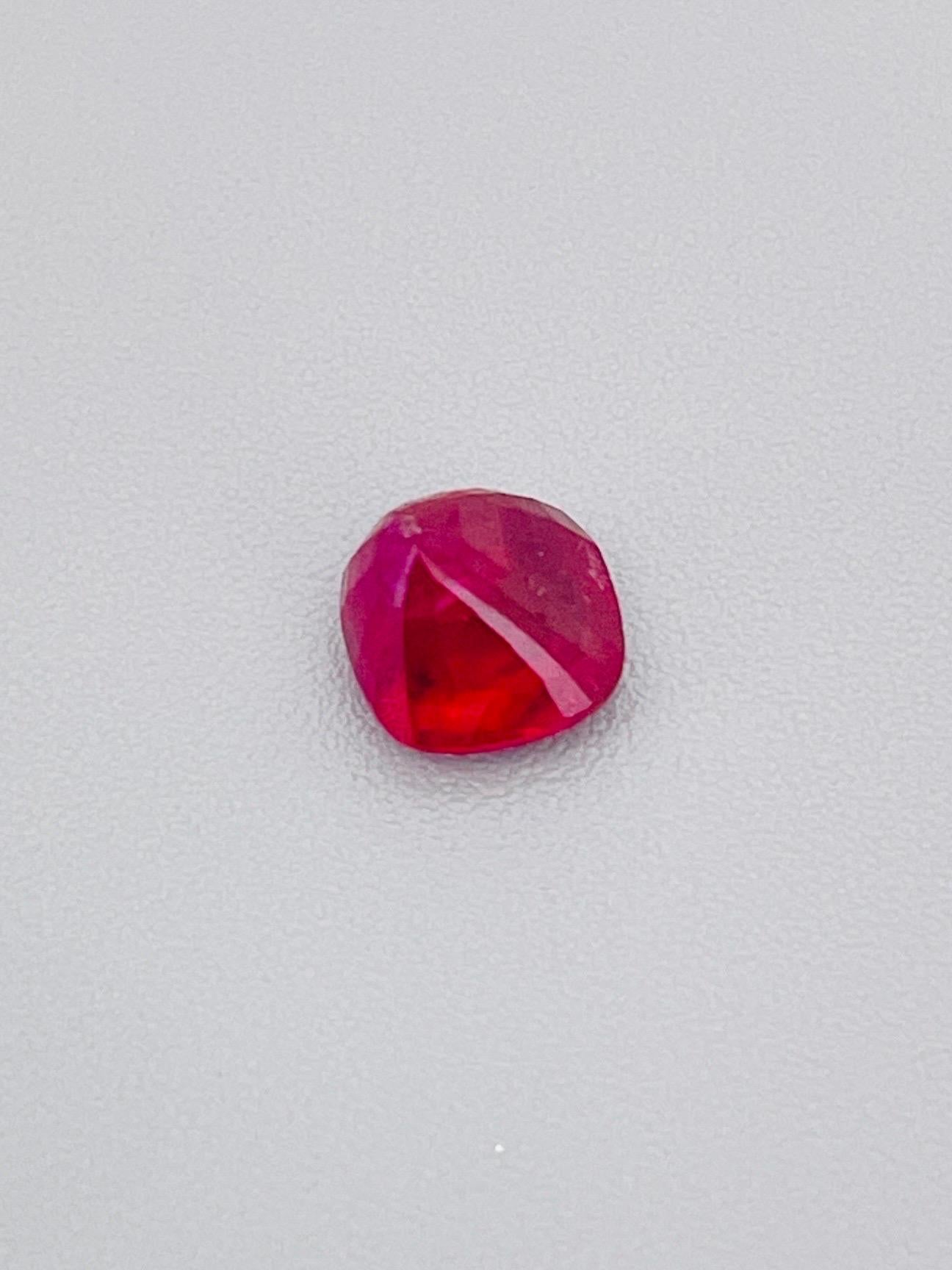 1.01 Ct GIA Certified Natural Unheated Burma Ruby Pigeon Blood Color Gemstone (pierre précieuse de couleur sang de pigeon) en vente 1