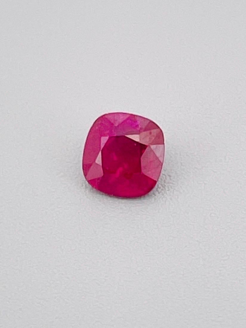 1.01 Ct GIA Certified Natural Unheated Burma Ruby Pigeon Blood Color Gemstone (pierre précieuse de couleur sang de pigeon) en vente 2