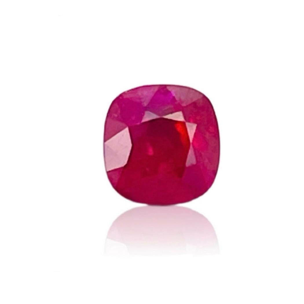1.01 Ct GIA Certified Natural Unheated Burma Ruby Pigeon Blood Color Gemstone (pierre précieuse de couleur sang de pigeon) en vente 4