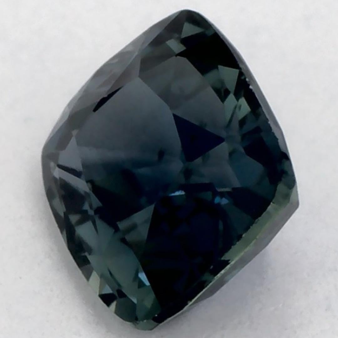 Donna 1.01 Ct Zaffiro Verde Cuscino Gemma Sfusa in vendita