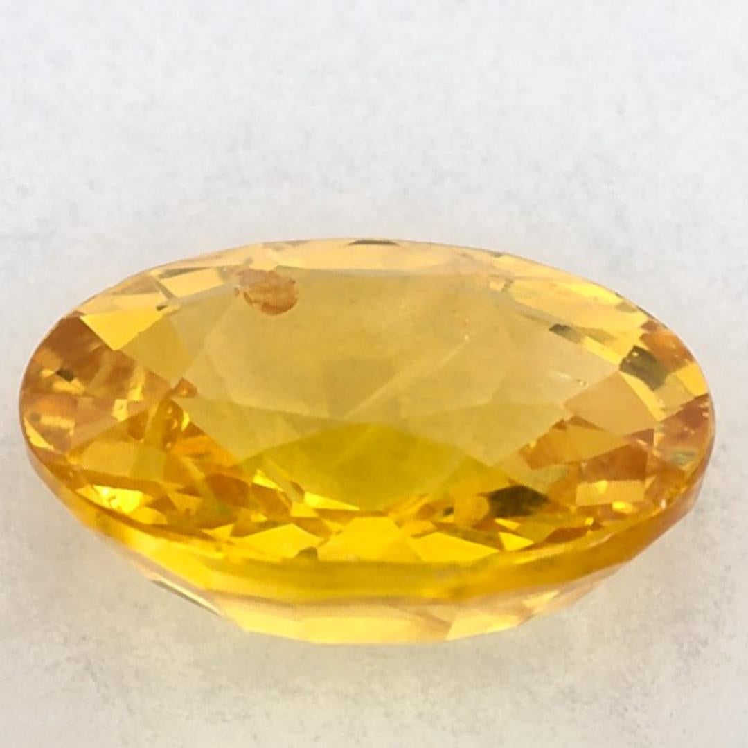 Gema suelta de zafiro amarillo oval de 1.01 qt en venta 3