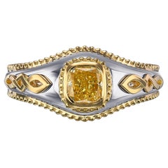 Anello di diamanti solitario da uomo con cuscino giallo intenso da 1,01 carati certificato GIA