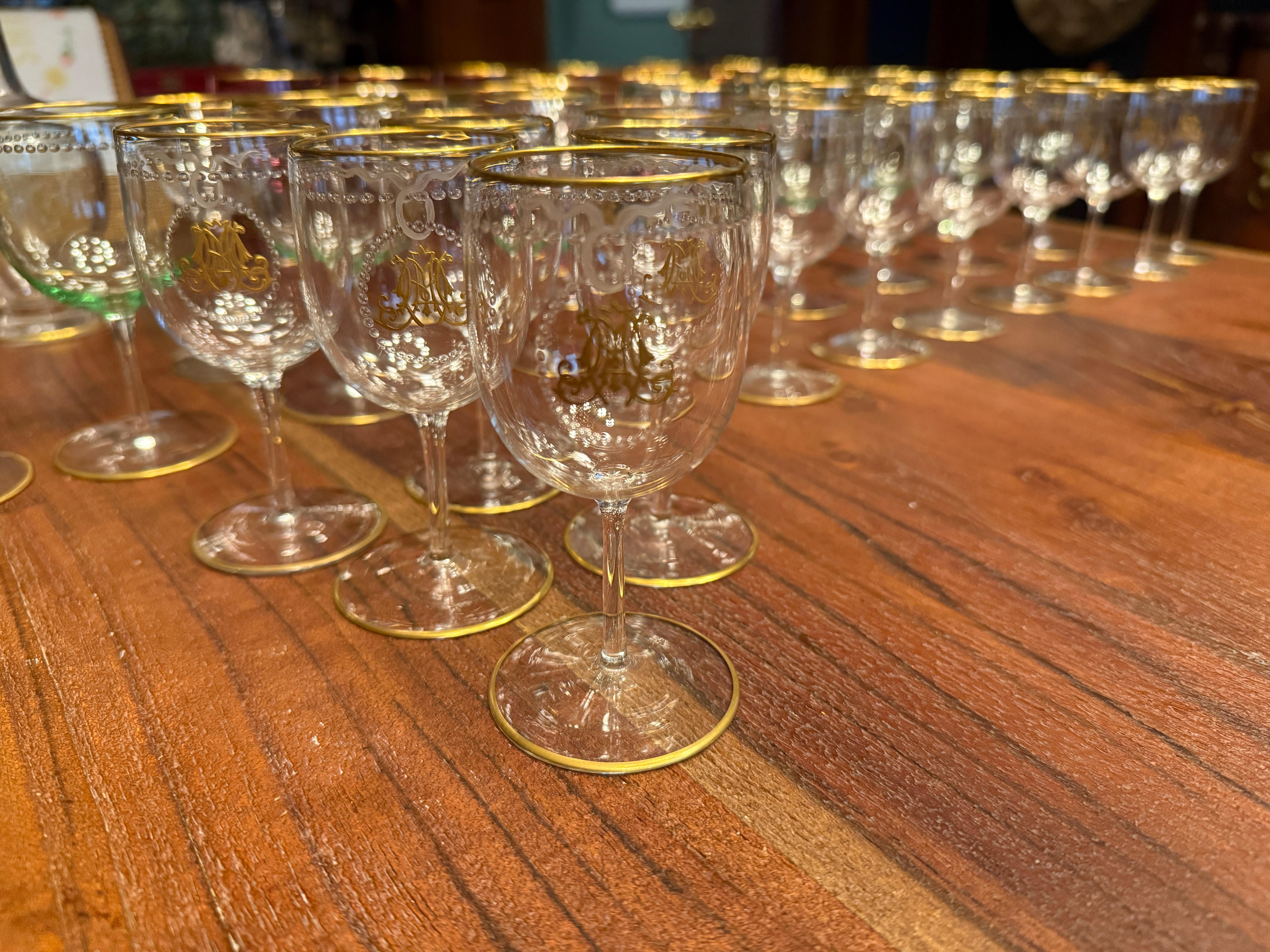 101 pièces, service à verre Belle Époque en vermeil monogrammé, à la manière de Baccarat en vente 5