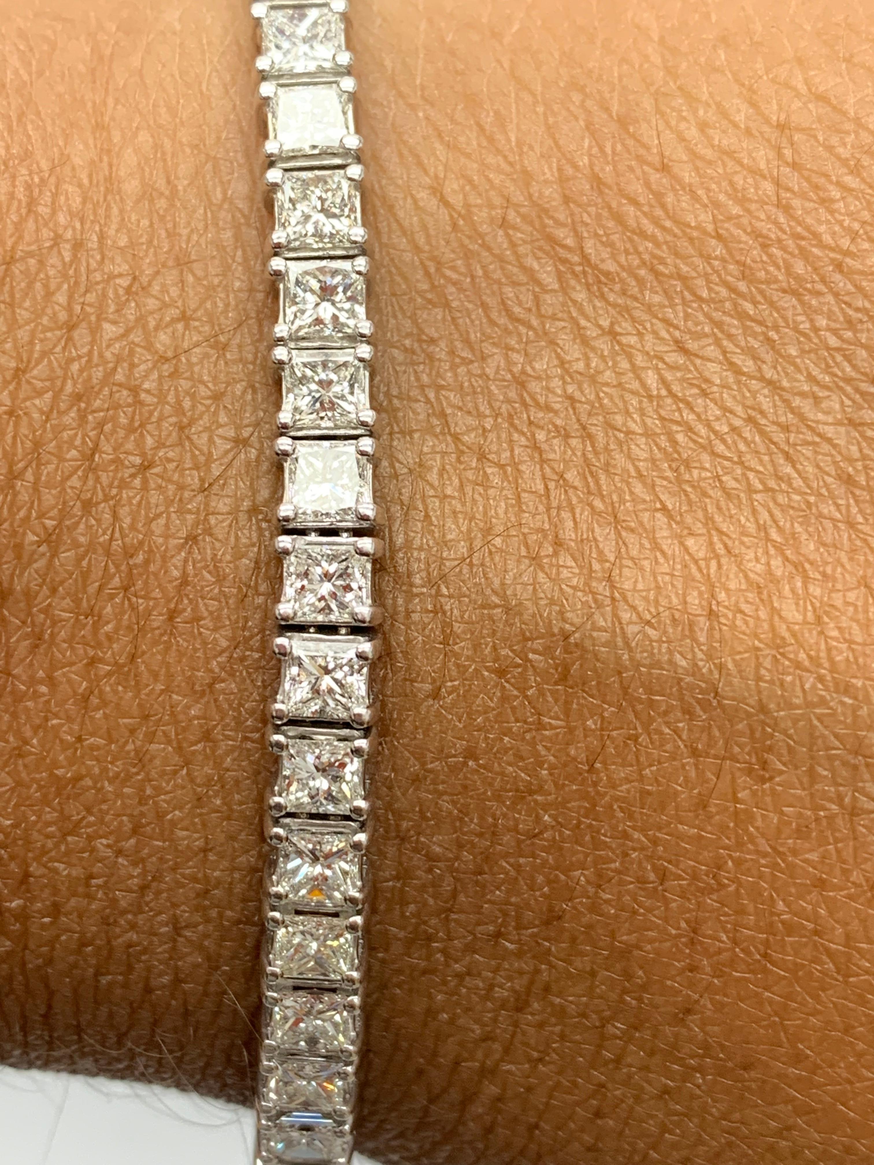 10,10 Karat Diamant-Tennisarmband im Prinzessinnenschliff aus 14K Weißgold im Angebot 4