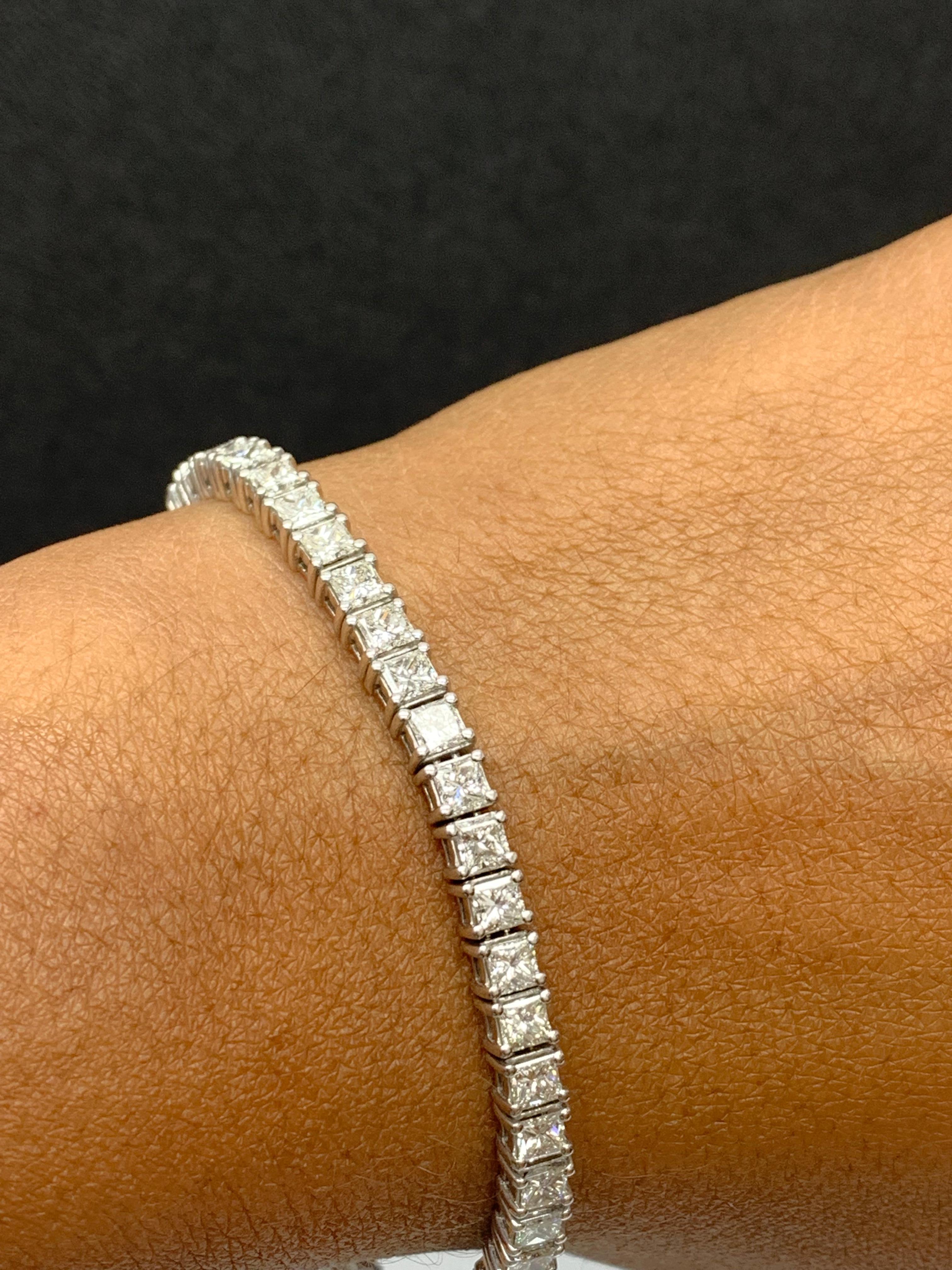 10,10 Karat Diamant-Tennisarmband im Prinzessinnenschliff aus 14K Weißgold (Moderne) im Angebot