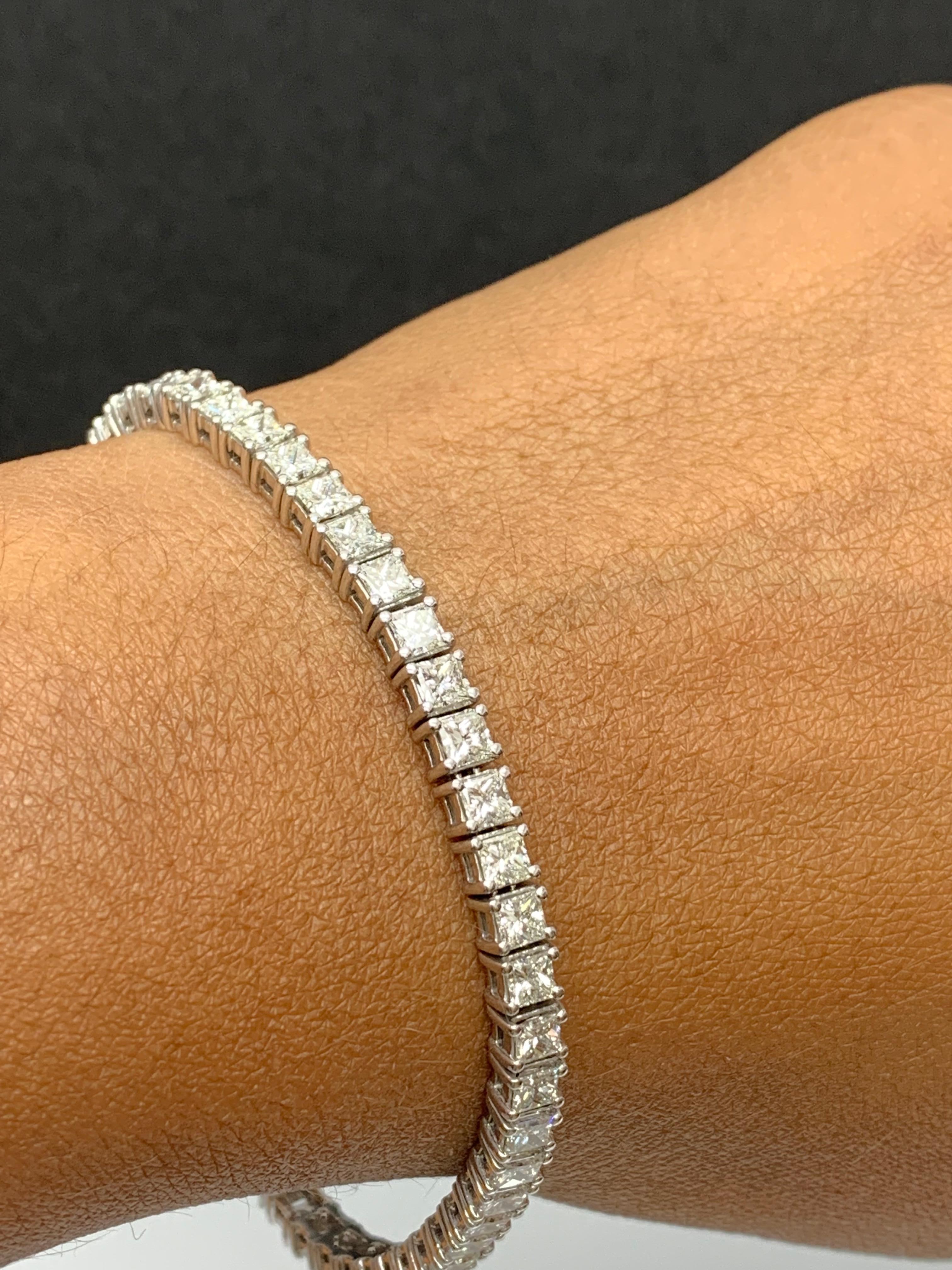 10,10 Karat Diamant-Tennisarmband im Prinzessinnenschliff aus 14K Weißgold (Carréschliff) im Angebot