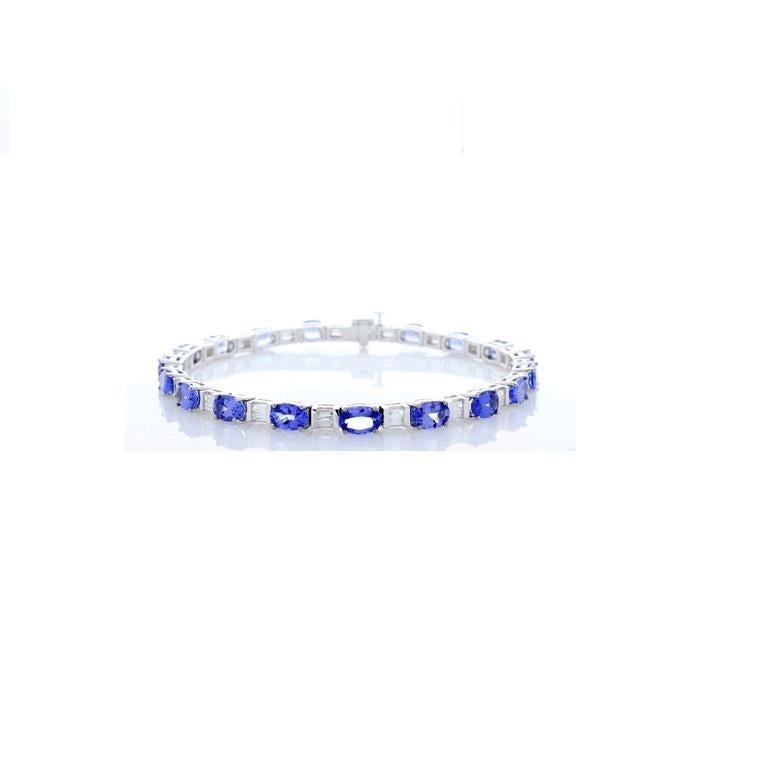 Contemporary 10.10 Carat Total Oval Tanzanite And Baguette Diamond Bracelet In 14K White Gold